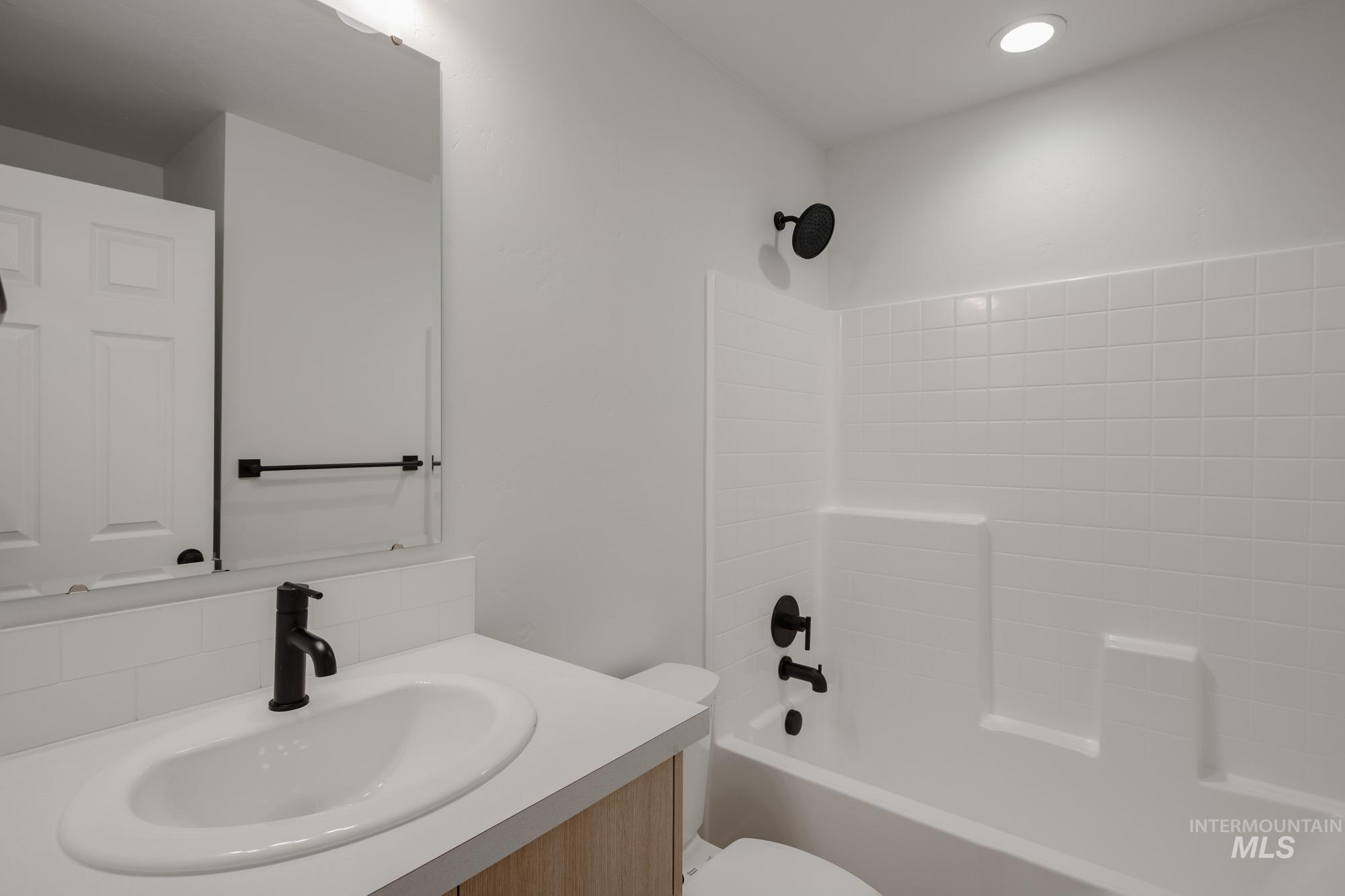 7131 E Shields Dr, Nampa, Idaho 83687, 4 Bedrooms, 2 Bathrooms, Residential For Sale, Price $434,990,MLS 98978445