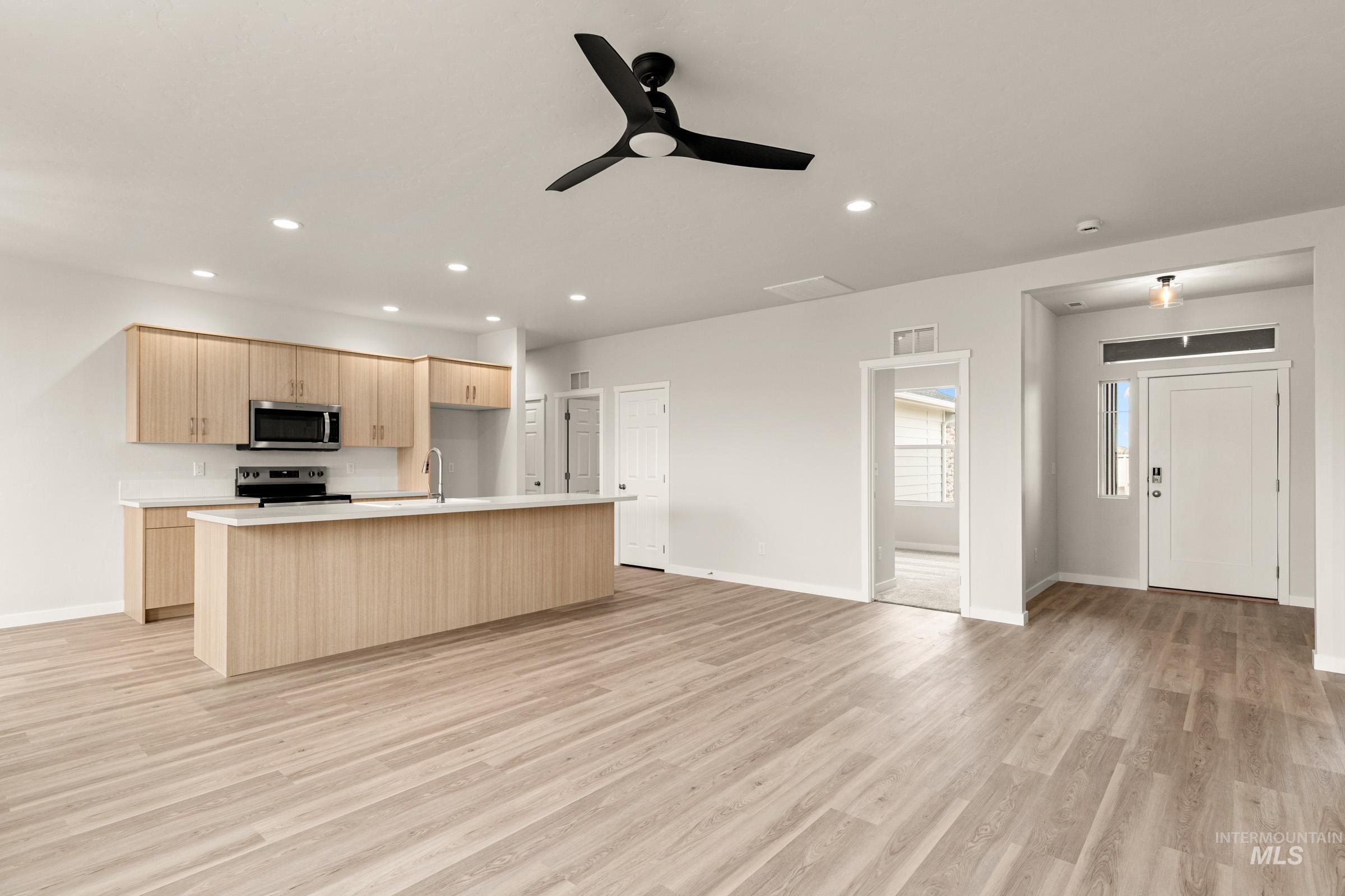 7131 E Shields Dr, Nampa, Idaho 83687, 4 Bedrooms, 2 Bathrooms, Residential For Sale, Price $434,990, 98978445