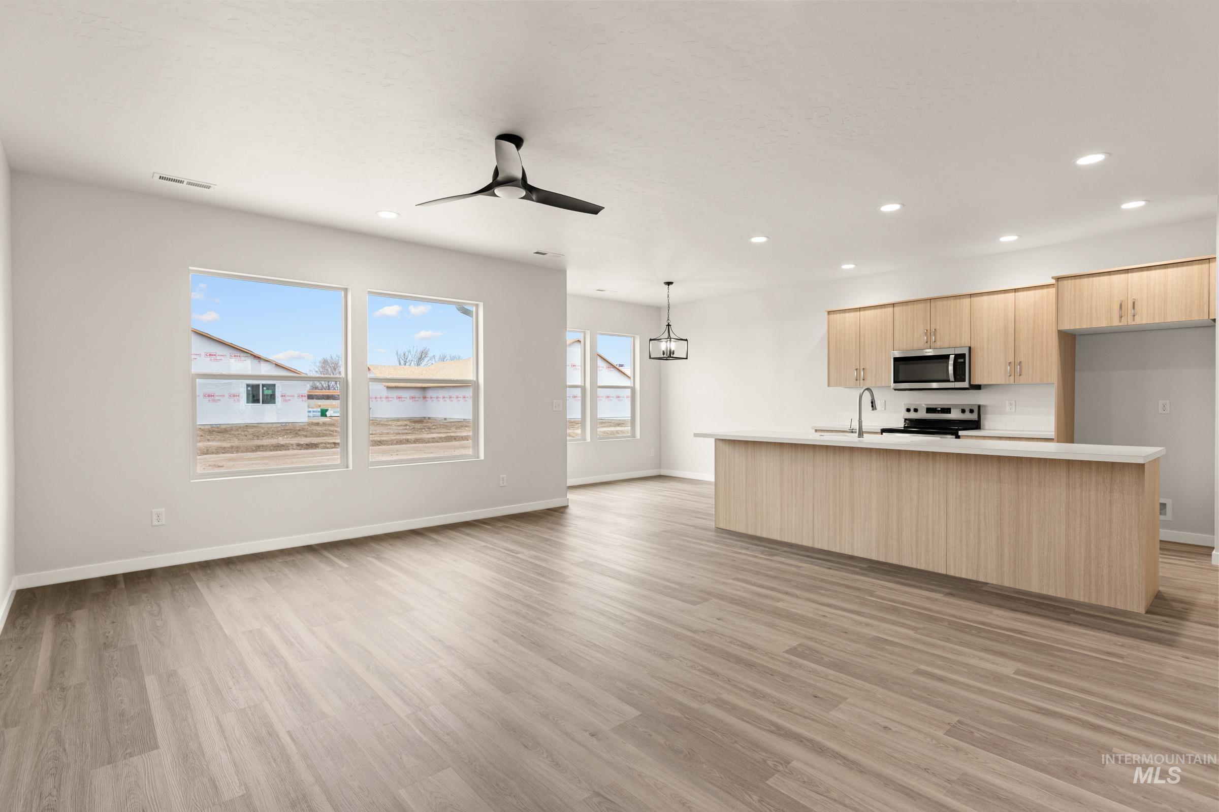 7131 E Shields Dr, Nampa, Idaho 83687, 4 Bedrooms, 2 Bathrooms, Residential For Sale, Price $434,990, 98978445