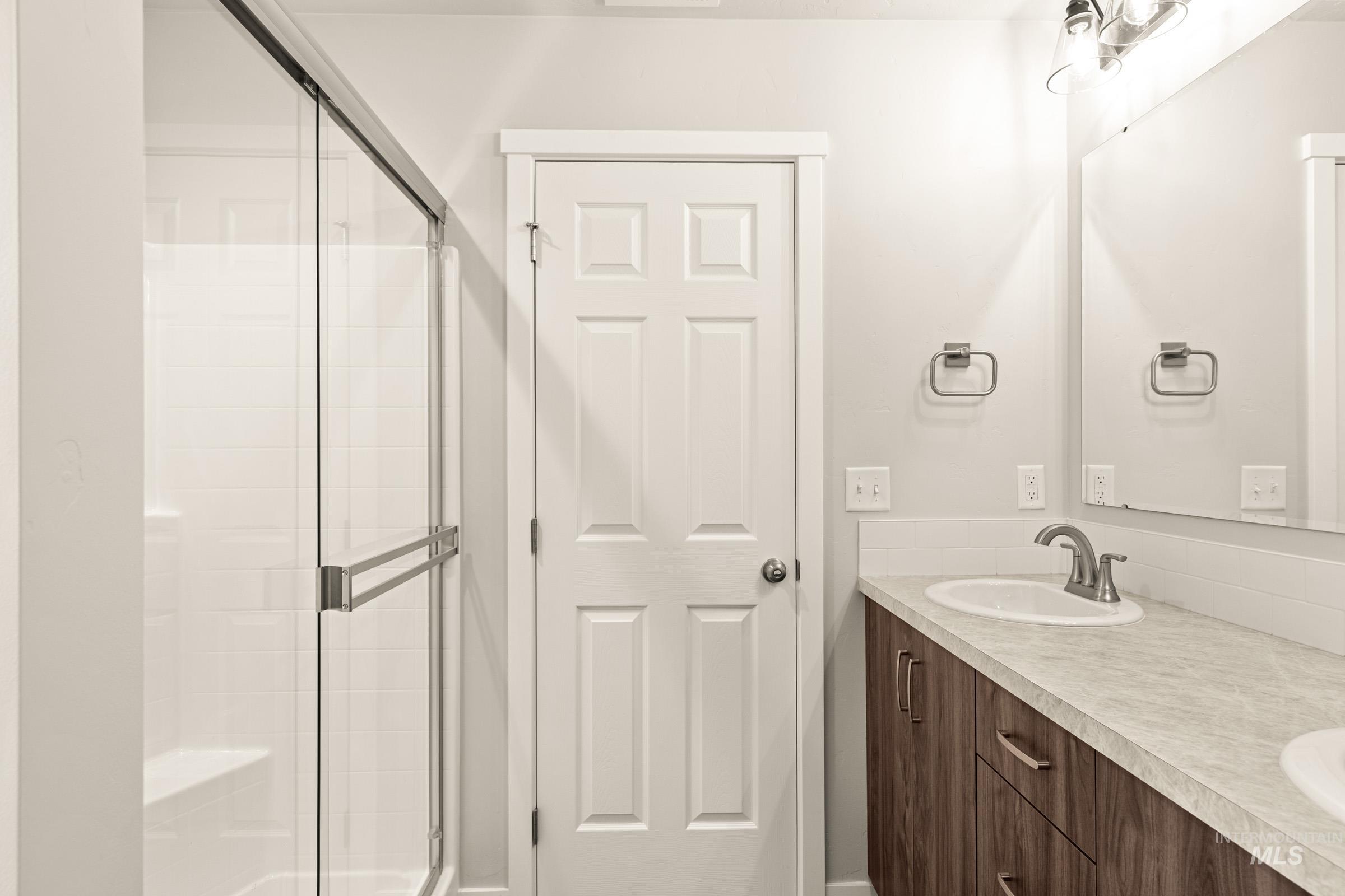 7143 E Shields Dr, Nampa, Idaho 83687, 3 Bedrooms, 2 Bathrooms, Residential For Sale, Price $424,990, 98978447