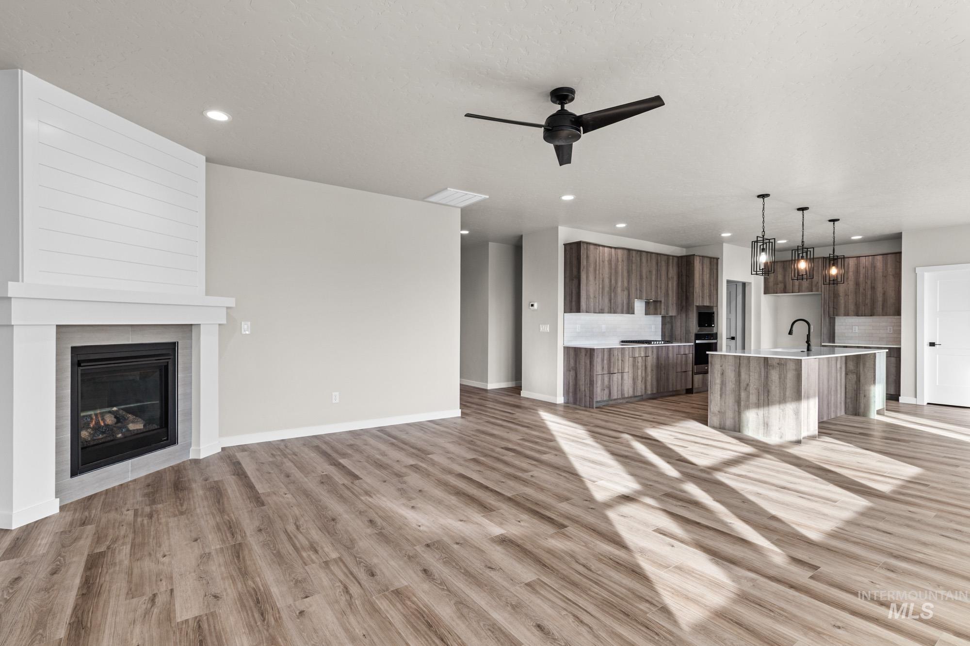 7060 E Amber Springs St, Nampa, Idaho 83687, 4 Bedrooms, 2.5 Bathrooms, Residential For Sale, Price $574,990,MLS 98978448