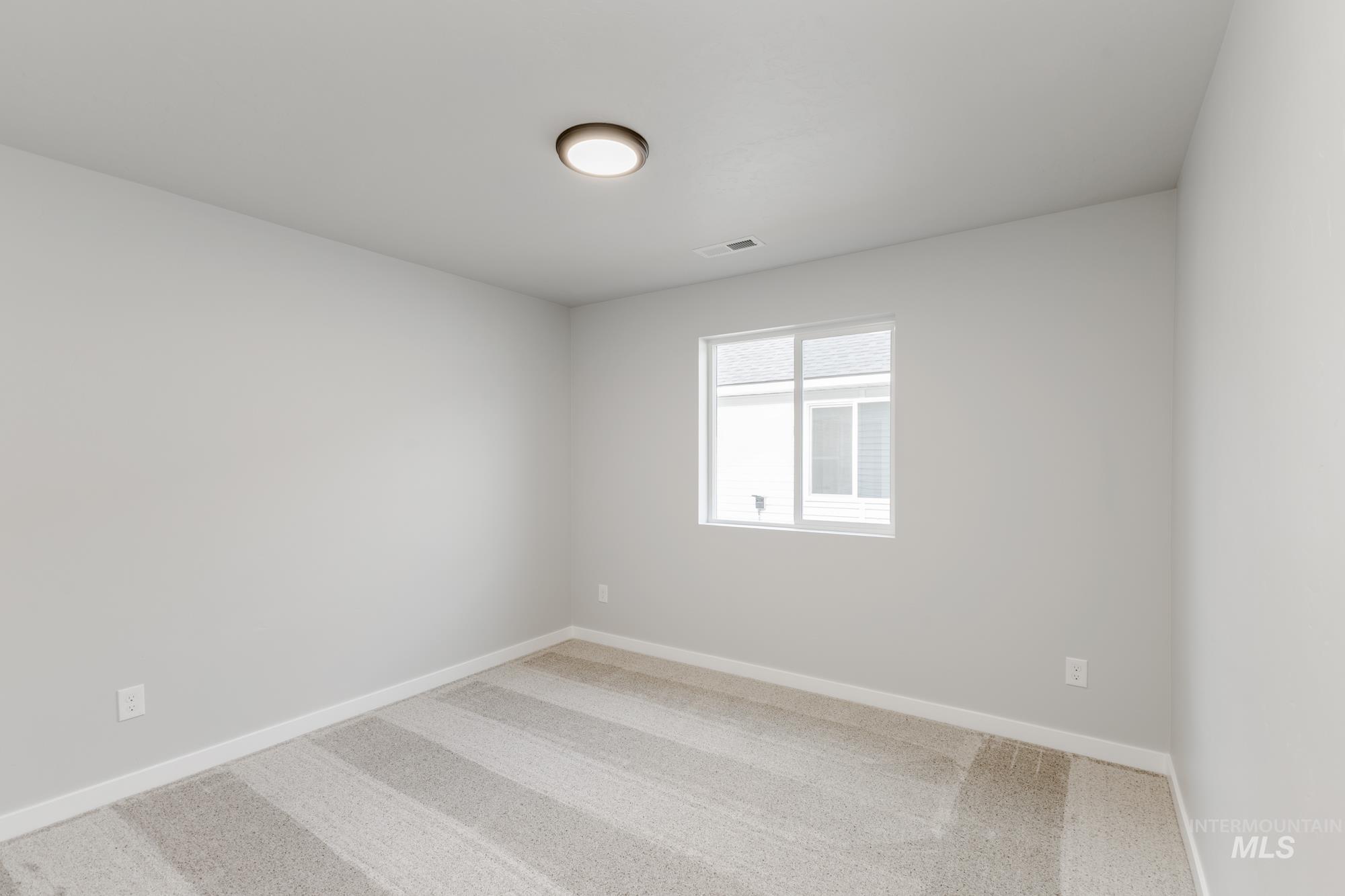 517 Pine St, New Plymouth, Idaho 83655, 4 Bedrooms, 2 Bathrooms, Residential For Sale, Price $424,990,MLS 98978450