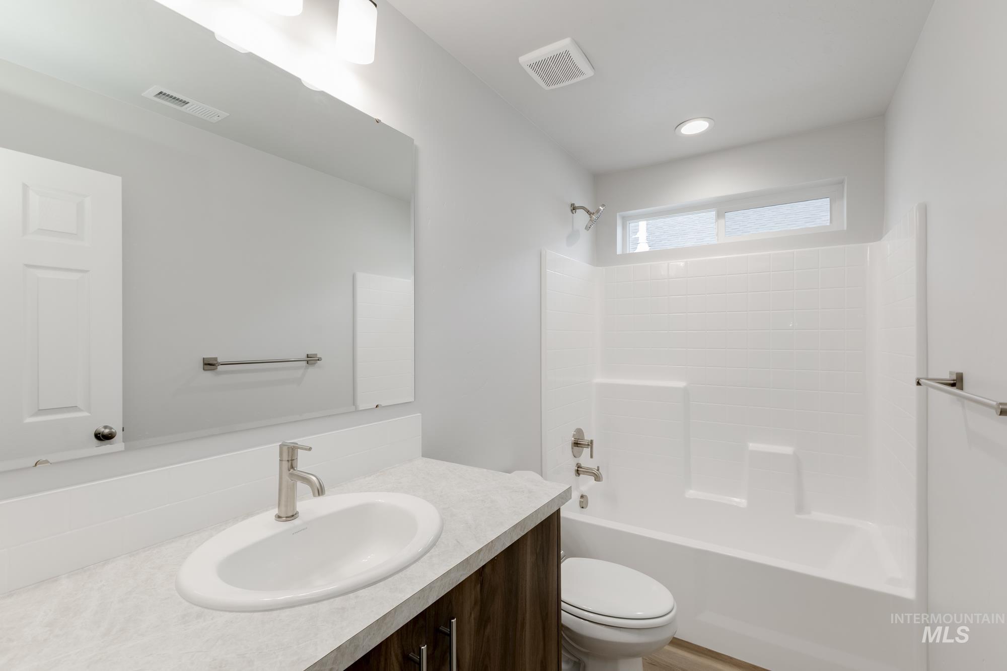 517 Pine St, New Plymouth, Idaho 83655, 4 Bedrooms, 2 Bathrooms, Residential For Sale, Price $424,990,MLS 98978450