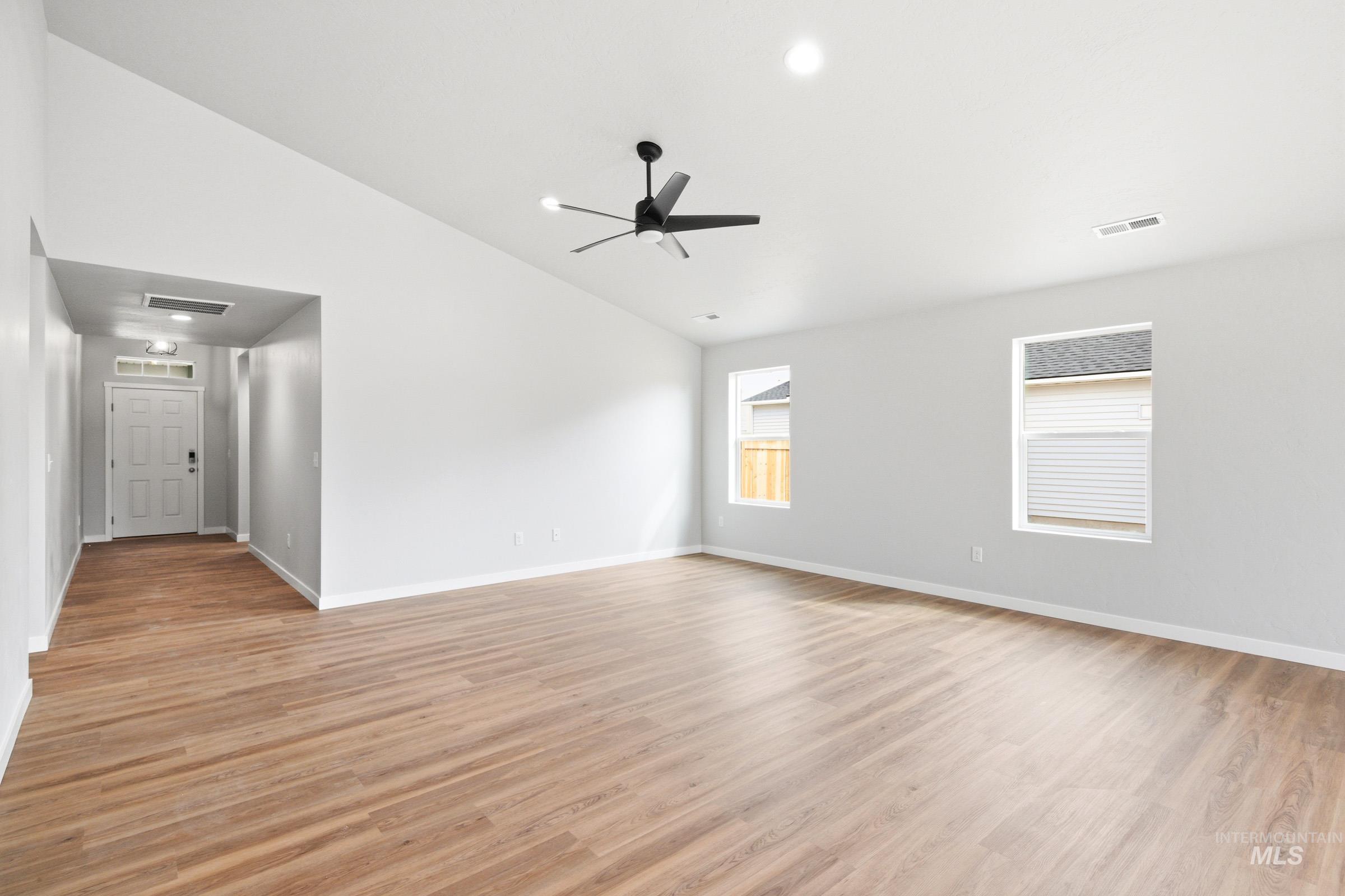 517 Pine St, New Plymouth, Idaho 83655, 4 Bedrooms, 2 Bathrooms, Residential For Sale, Price $424,990, 98978450