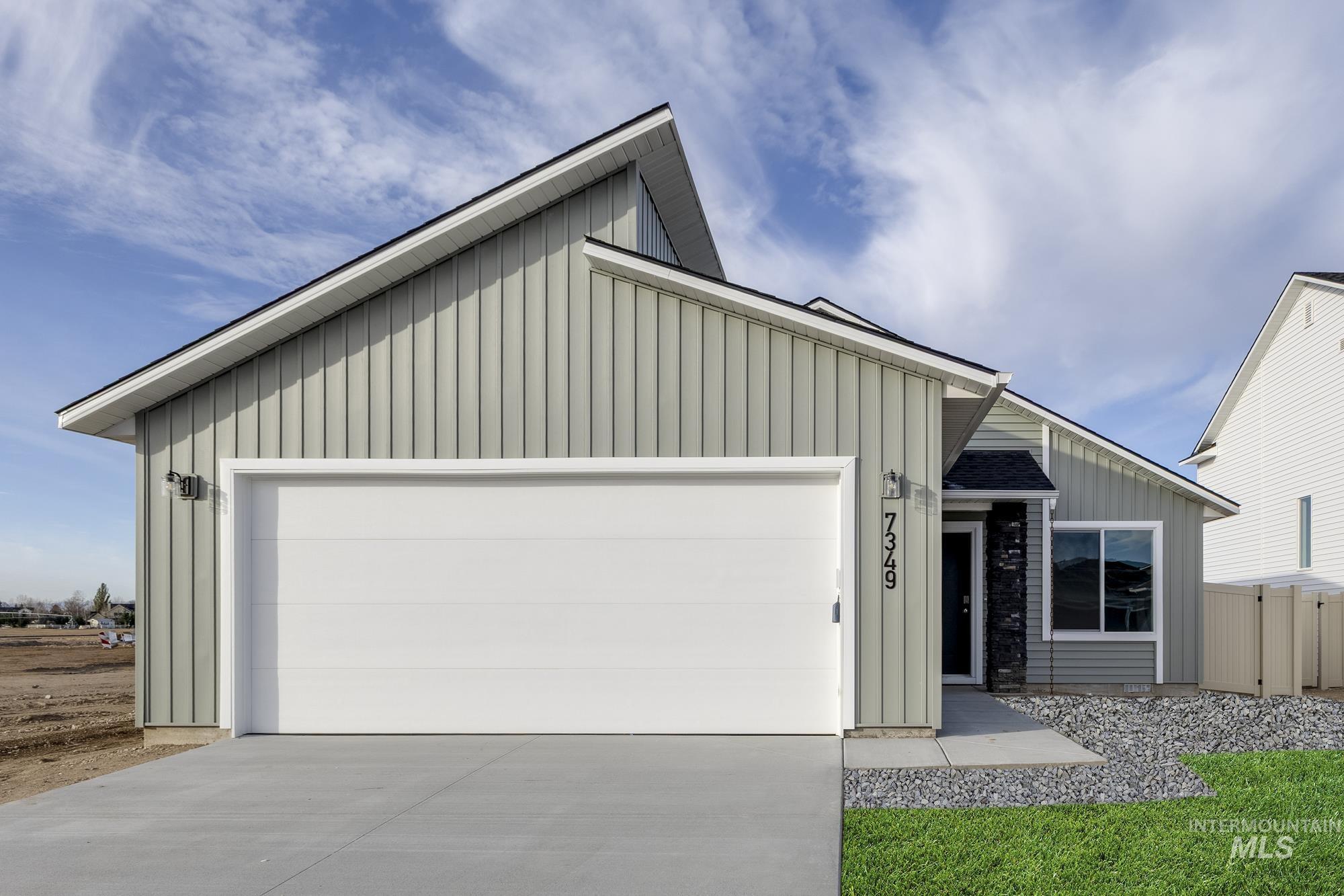 519 Pine St, New Plymouth, Idaho 83655, 3 Bedrooms, 2 Bathrooms, Residential For Sale, Price $379,990,MLS 98978451