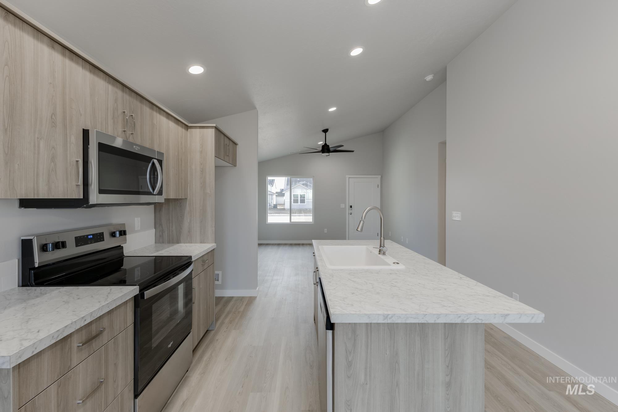 519 Pine St, New Plymouth, Idaho 83655, 3 Bedrooms, 2 Bathrooms, Residential For Sale, Price $379,990,MLS 98978451