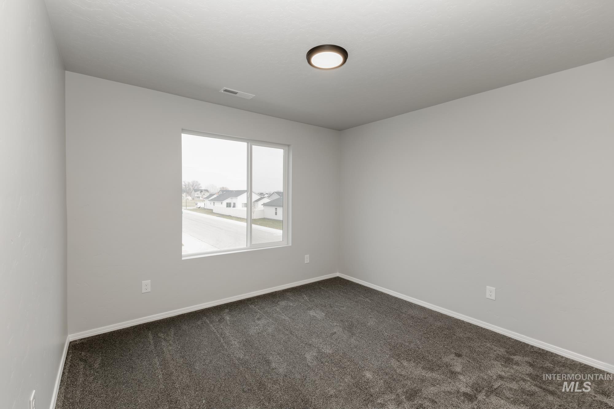 2898 W Taiban Creek Dr, Kuna, Idaho 83634, 5 Bedrooms, 3 Bathrooms, Residential For Sale, Price $519,990,MLS 98978452