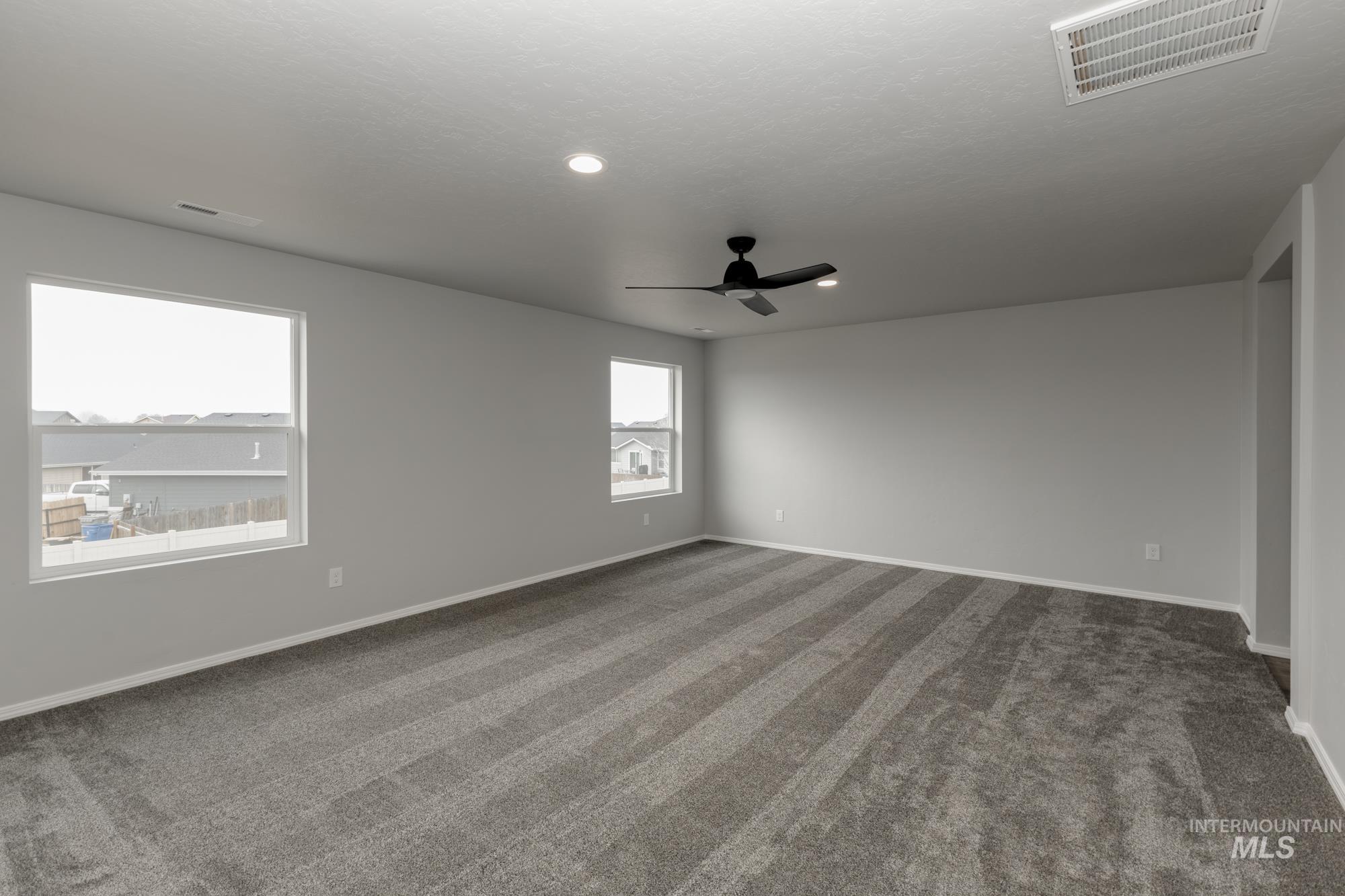 2898 W Taiban Creek Dr, Kuna, Idaho 83634, 5 Bedrooms, 3 Bathrooms, Residential For Sale, Price $519,990,MLS 98978452