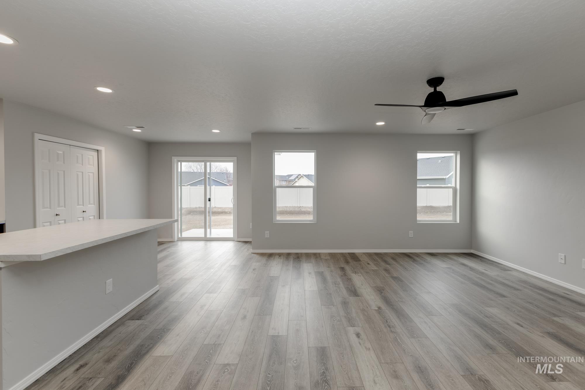 2898 W Taiban Creek Dr, Kuna, Idaho 83634, 5 Bedrooms, 3 Bathrooms, Residential For Sale, Price $519,990,MLS 98978452