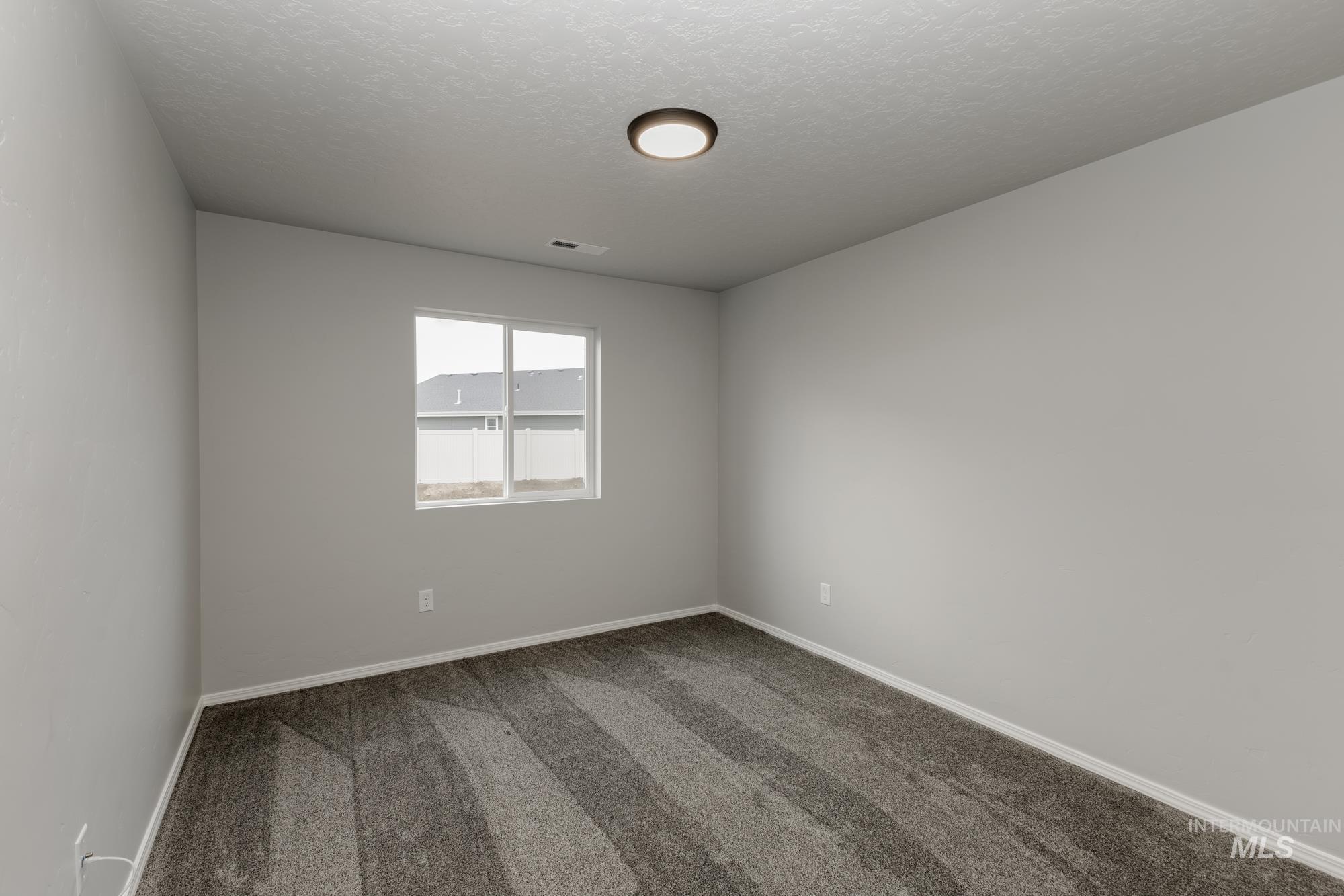 2898 W Taiban Creek Dr, Kuna, Idaho 83634, 5 Bedrooms, 3 Bathrooms, Residential For Sale, Price $519,990,MLS 98978452