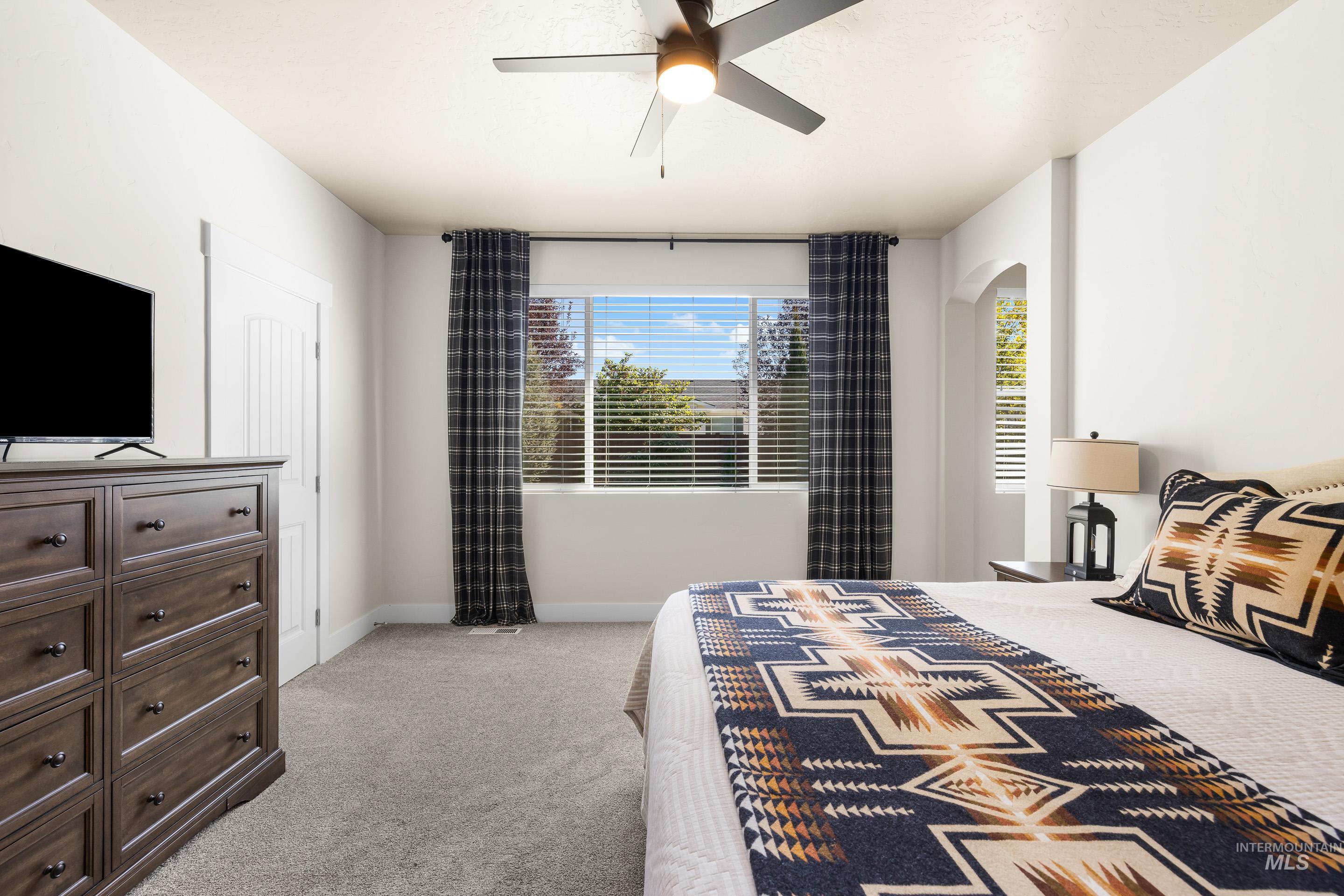 1956 N World Cup Way, Eagle, Idaho 83616, 4 Bedrooms, 2 Bathrooms, Residential For Sale, Price $725,000,MLS 98978454