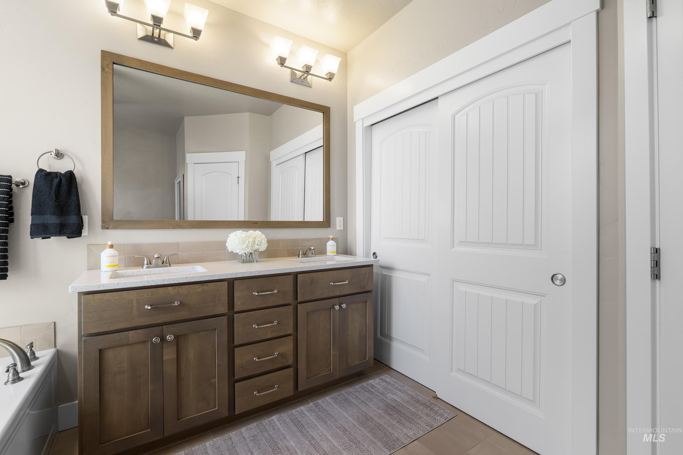 1956 N World Cup Way, Eagle, Idaho 83616, 4 Bedrooms, 2 Bathrooms, Residential For Sale, Price $725,000,MLS 98978454