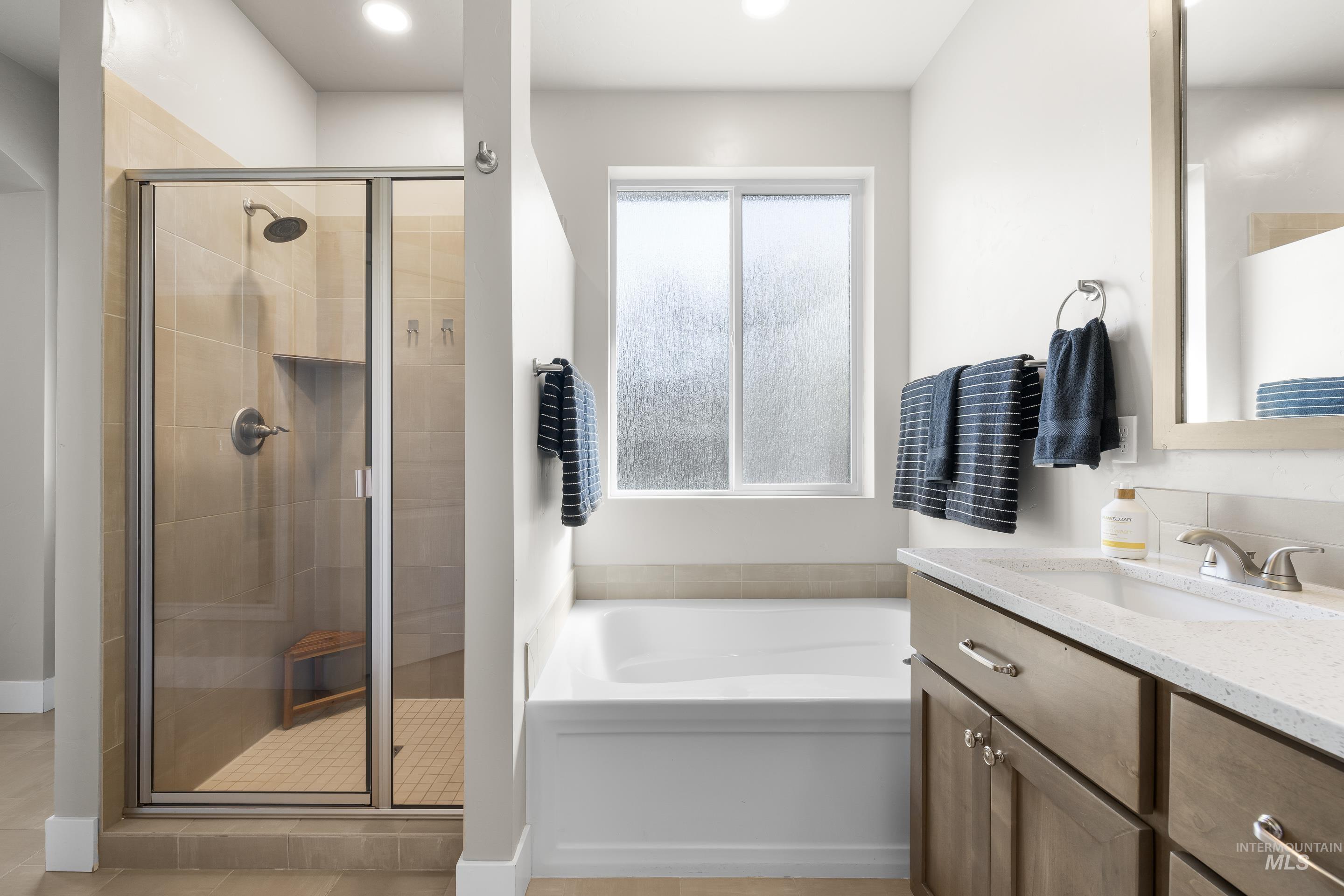 1956 N World Cup Way, Eagle, Idaho 83616, 4 Bedrooms, 2 Bathrooms, Residential For Sale, Price $725,000,MLS 98978454