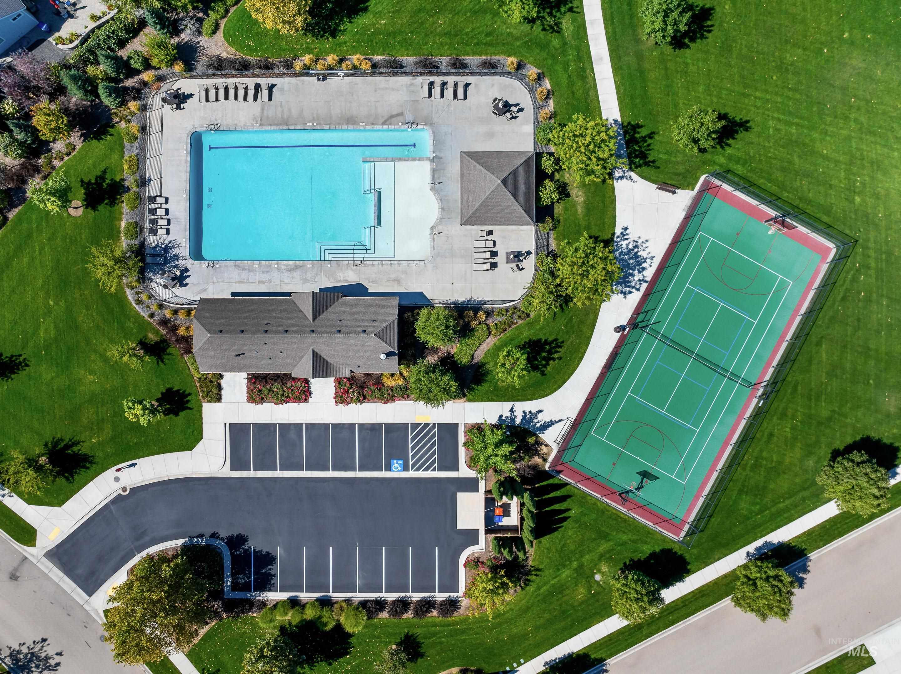 1956 N World Cup Way, Eagle, Idaho 83616, 4 Bedrooms, 2 Bathrooms, Residential For Sale, Price $725,000,MLS 98978454