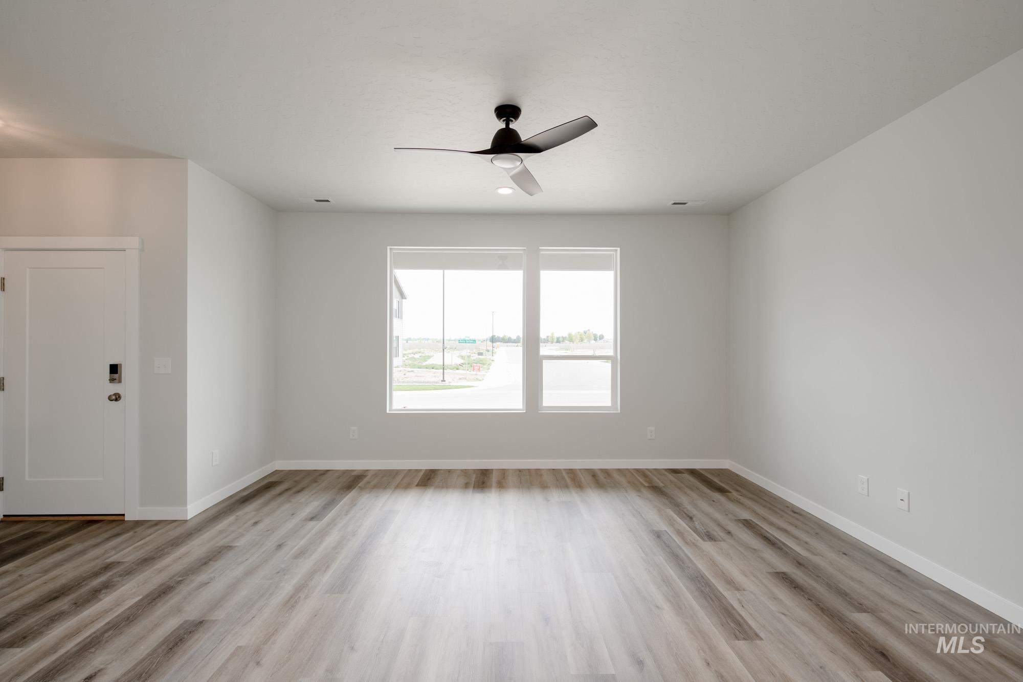 6917 S Harvest Cove Ave, Boise, Idaho 83709, 3 Bedrooms, 2.5 Bathrooms, Residential For Sale, Price $474,990,MLS 98978455