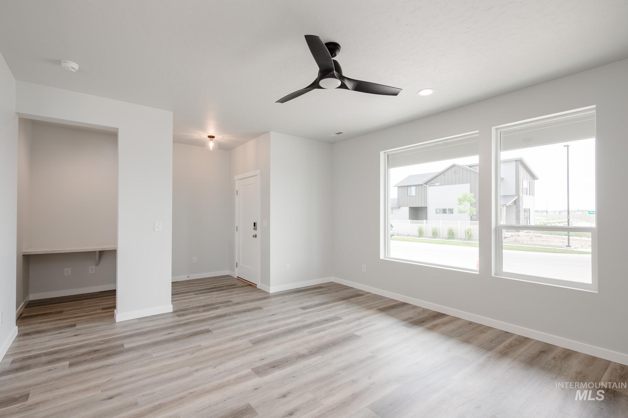 6917 S Harvest Cove Ave, Boise, Idaho 83709, 3 Bedrooms, 2.5 Bathrooms, Residential For Sale, Price $474,990,MLS 98978455