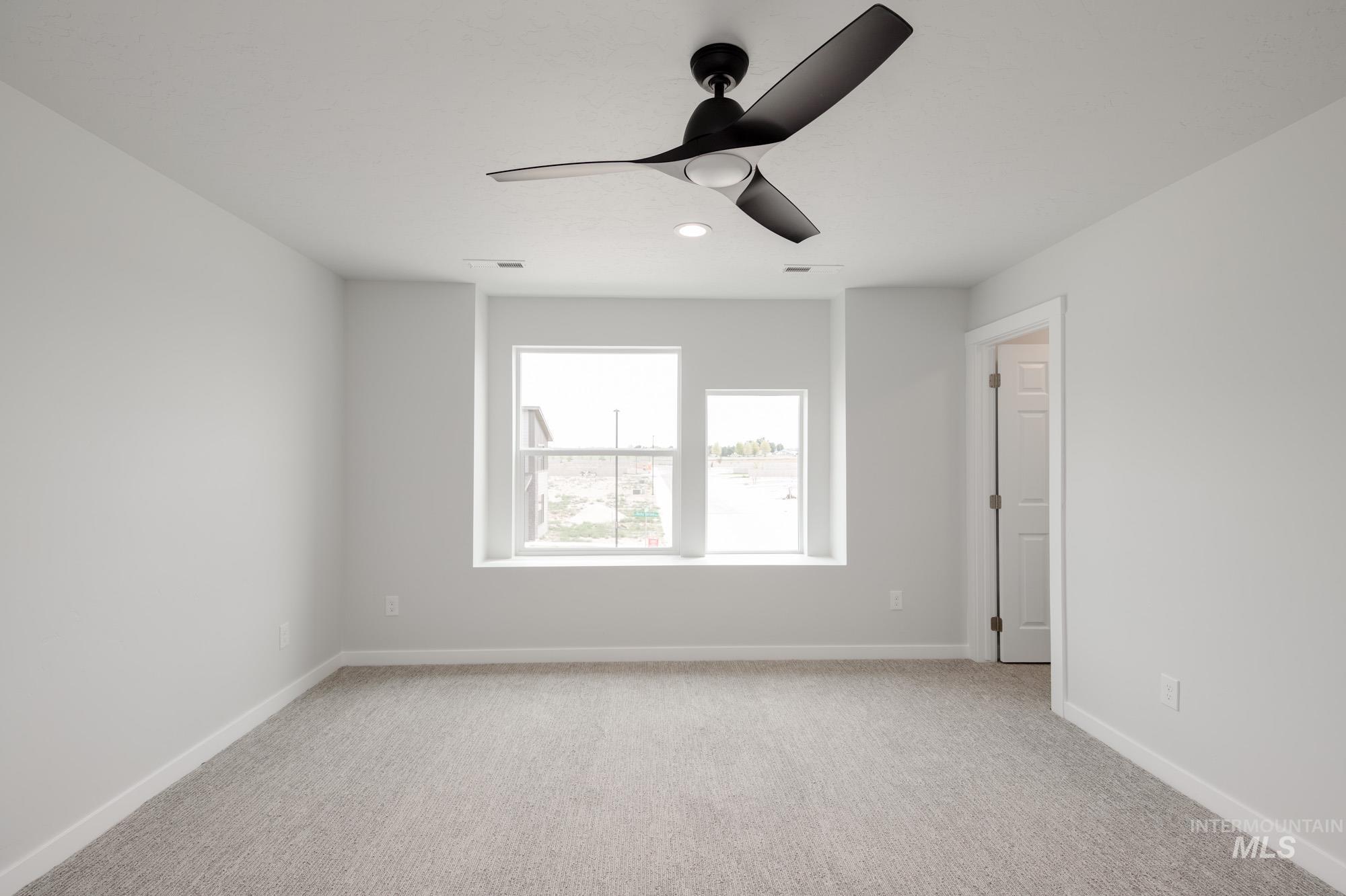 6917 S Harvest Cove Ave, Boise, Idaho 83709, 3 Bedrooms, 2.5 Bathrooms, Residential For Sale, Price $474,990,MLS 98978455