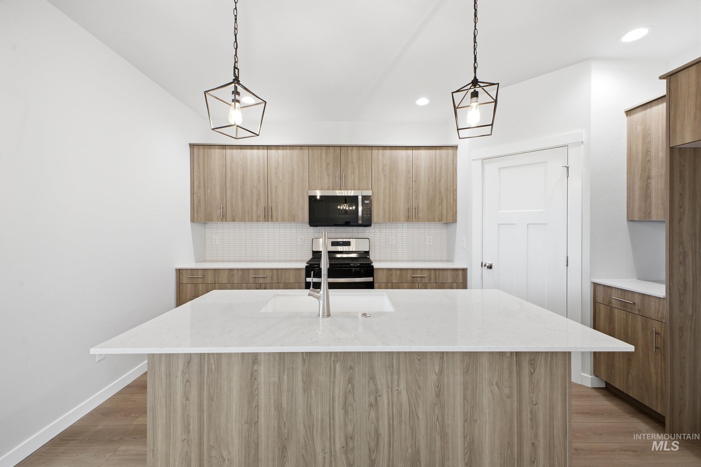 6943 S Harvest Cove Ave, Boise, Idaho 83709, 3 Bedrooms, 2.5 Bathrooms, Residential For Sale, Price $484,990, 98978457