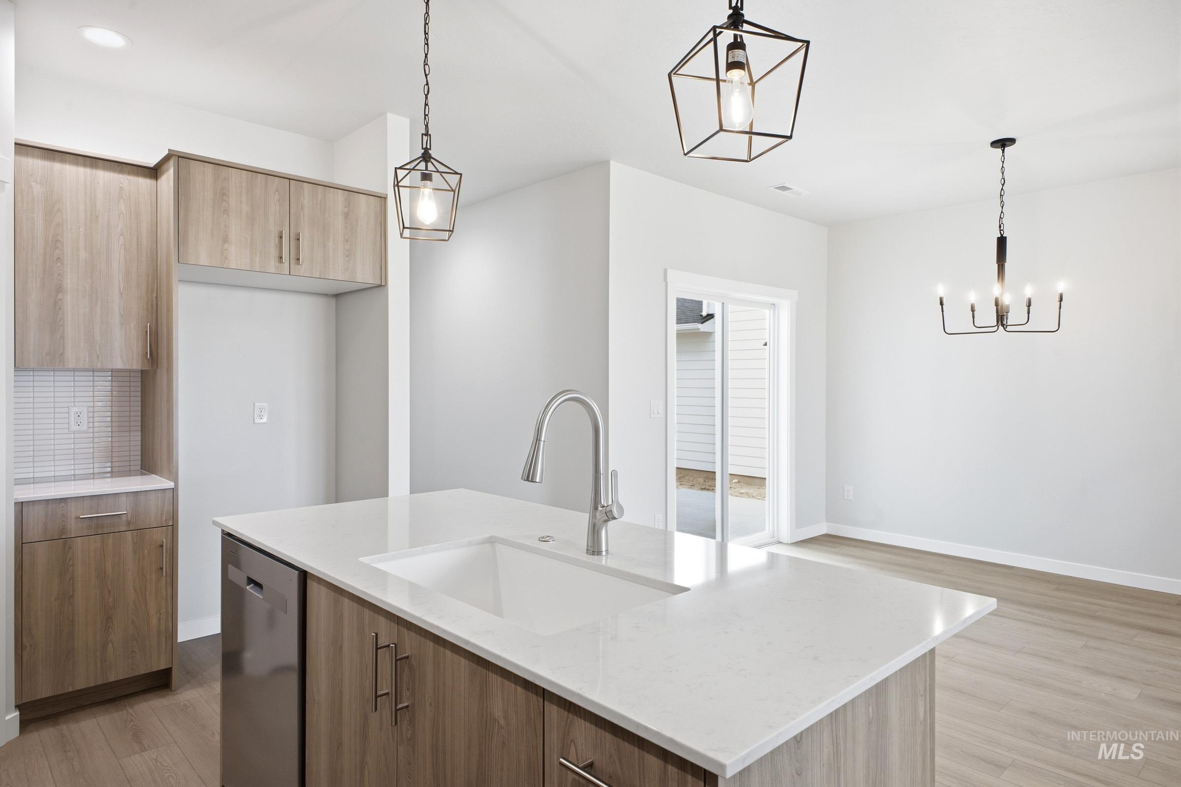 6943 S Harvest Cove Ave, Boise, Idaho 83709, 3 Bedrooms, 2.5 Bathrooms, Residential For Sale, Price $484,990, 98978457