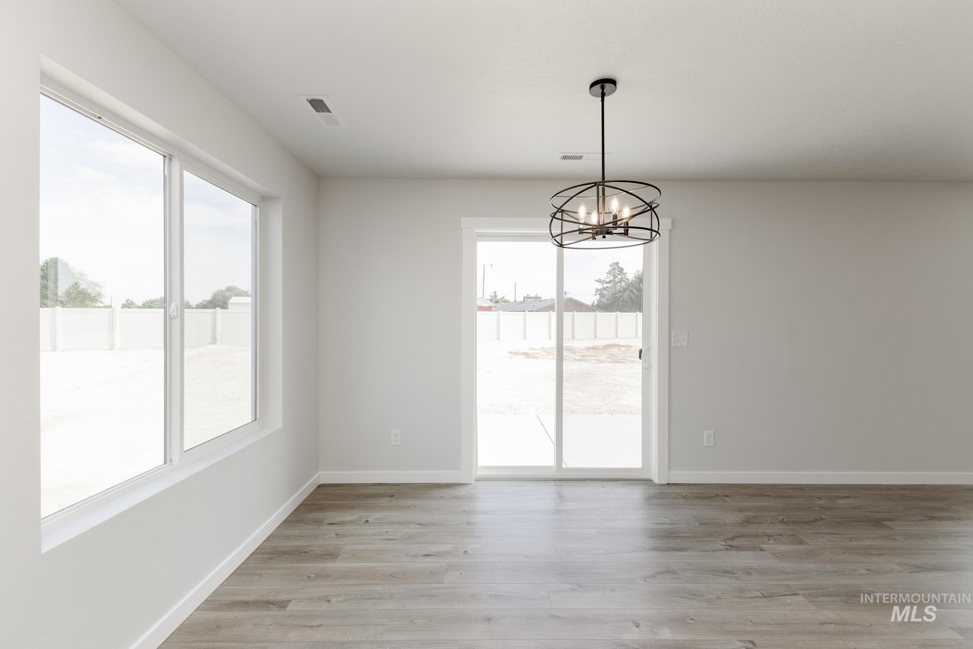 3856 W Piscina Dr, Meridian, Idaho 83642, 4 Bedrooms, 3 Bathrooms, Residential For Sale, Price $644,990,MLS 98978458