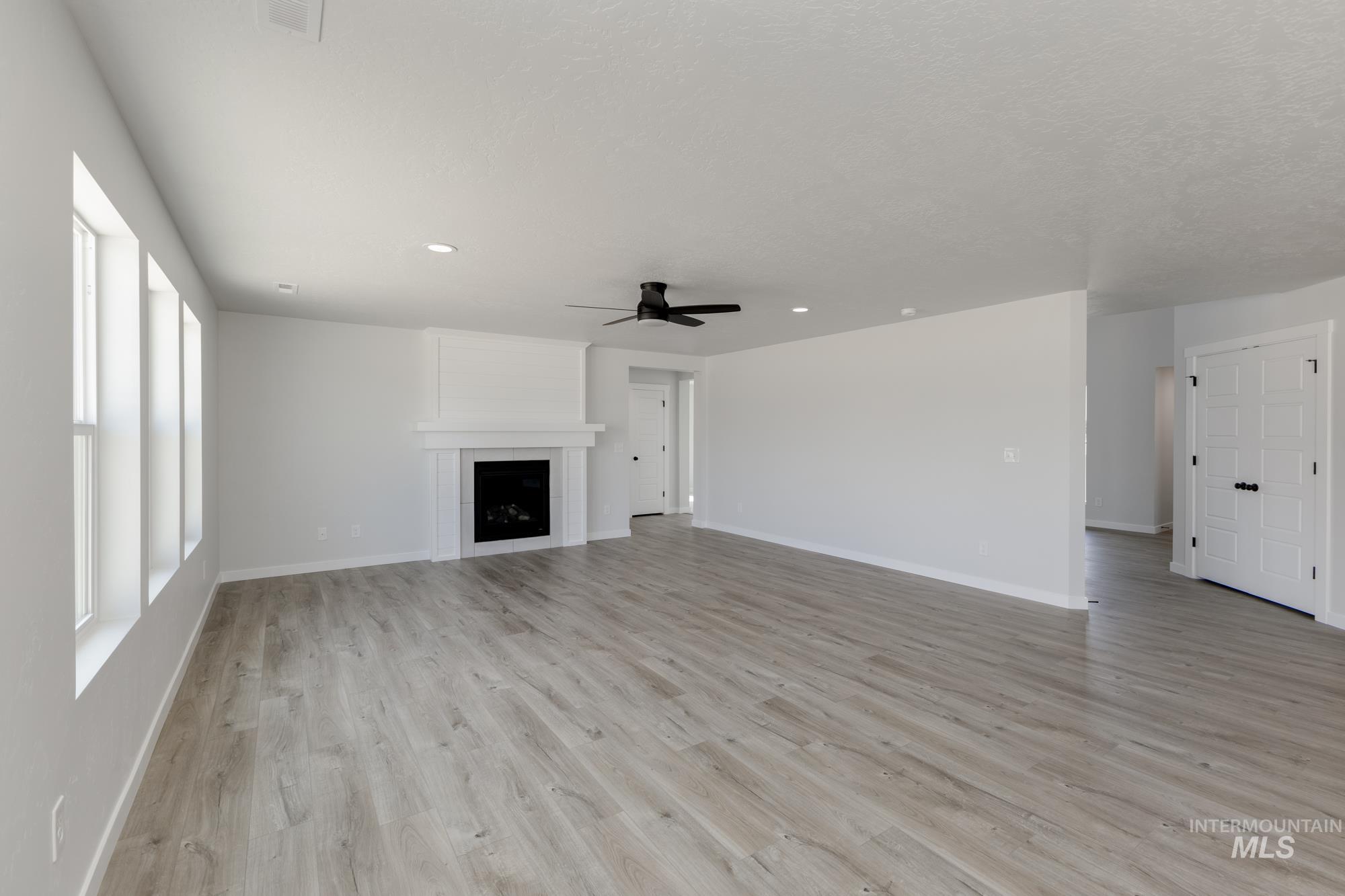 3856 W Piscina Dr, Meridian, Idaho 83642, 4 Bedrooms, 3 Bathrooms, Residential For Sale, Price $644,990,MLS 98978458