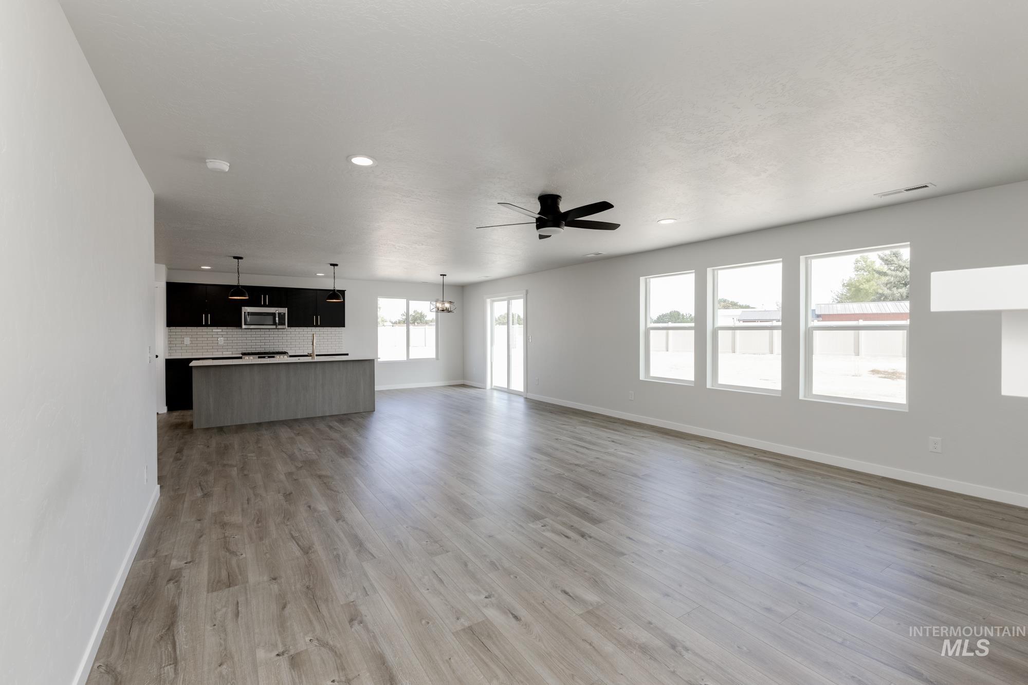 3856 W Piscina Dr, Meridian, Idaho 83642, 4 Bedrooms, 3 Bathrooms, Residential For Sale, Price $644,990,MLS 98978458