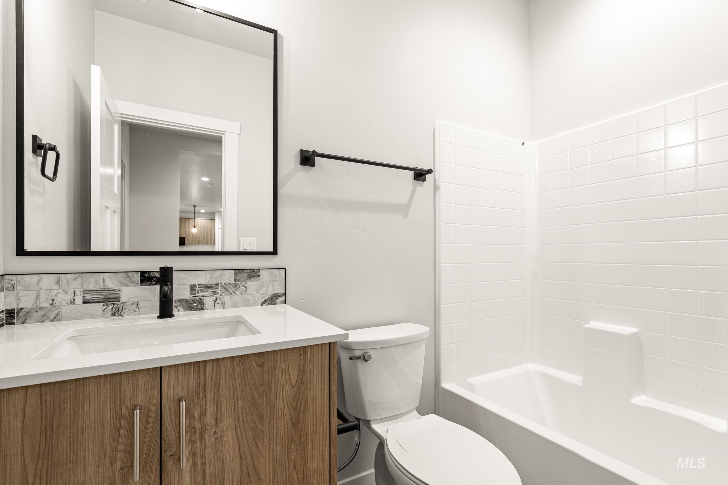 3780 W Amapola Dr, Meridian, Idaho 83642, 4 Bedrooms, 3 Bathrooms, Residential For Sale, Price $647,990,MLS 98978459