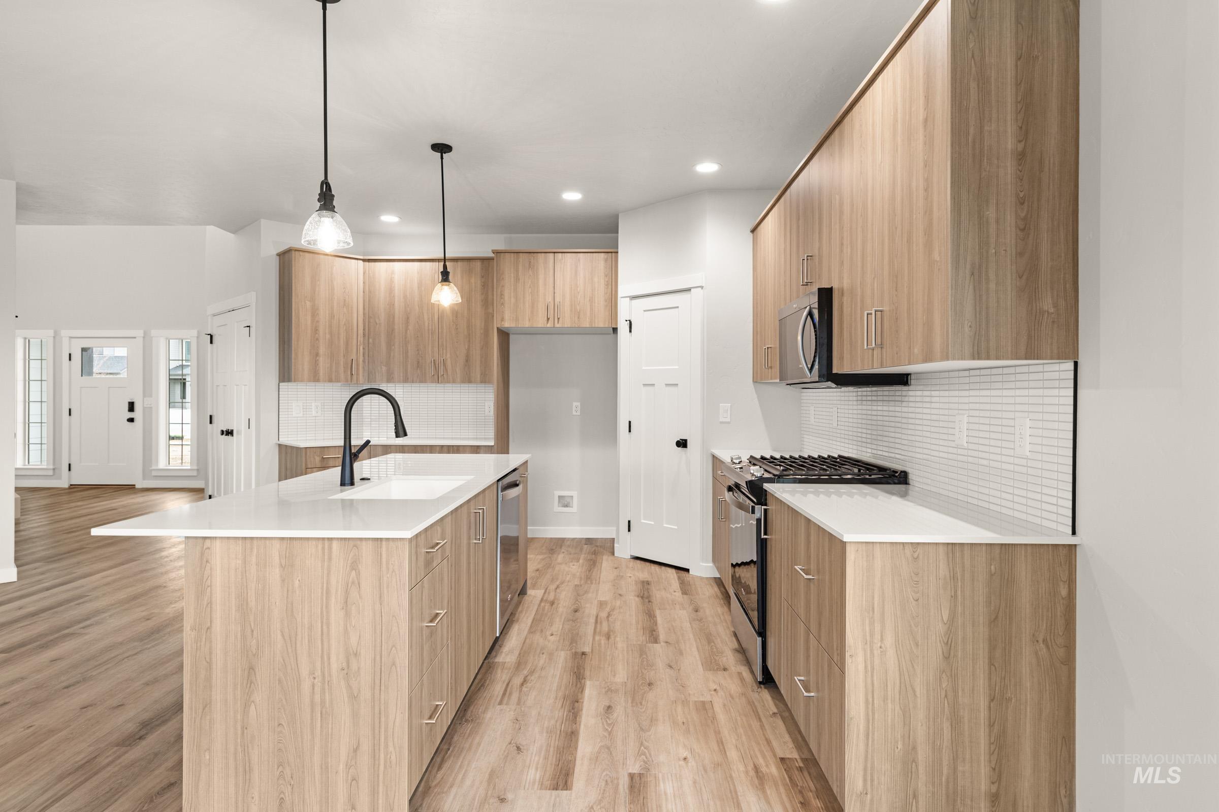 3780 W Amapola Dr, Meridian, Idaho 83642, 4 Bedrooms, 3 Bathrooms, Residential For Sale, Price $647,990,MLS 98978459