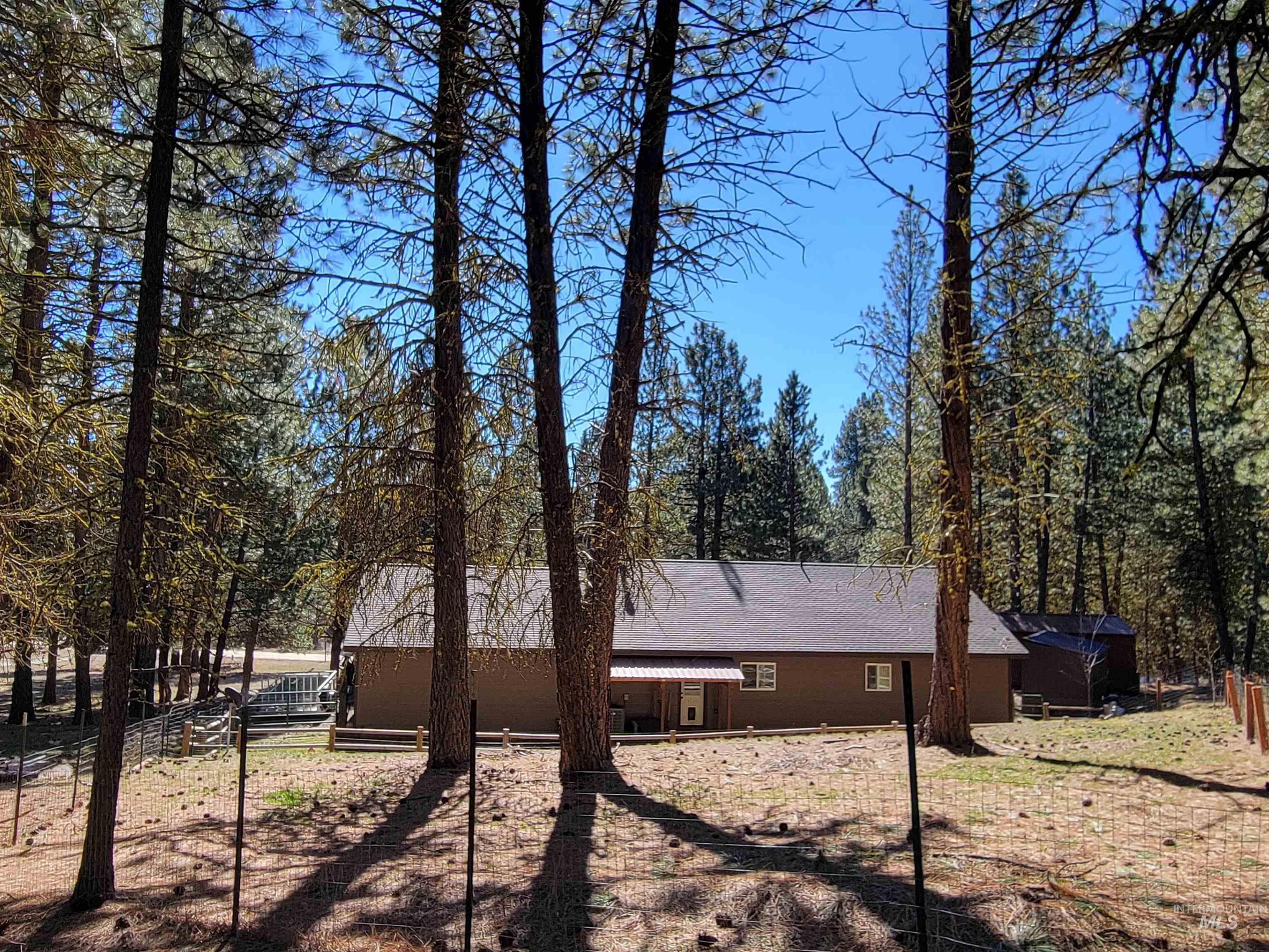 160 Pine Valley Drive, Cascade, Idaho 83611, 2 Bedrooms, 2 Bathrooms, Residential For Sale, Price $579,900,MLS 98978460