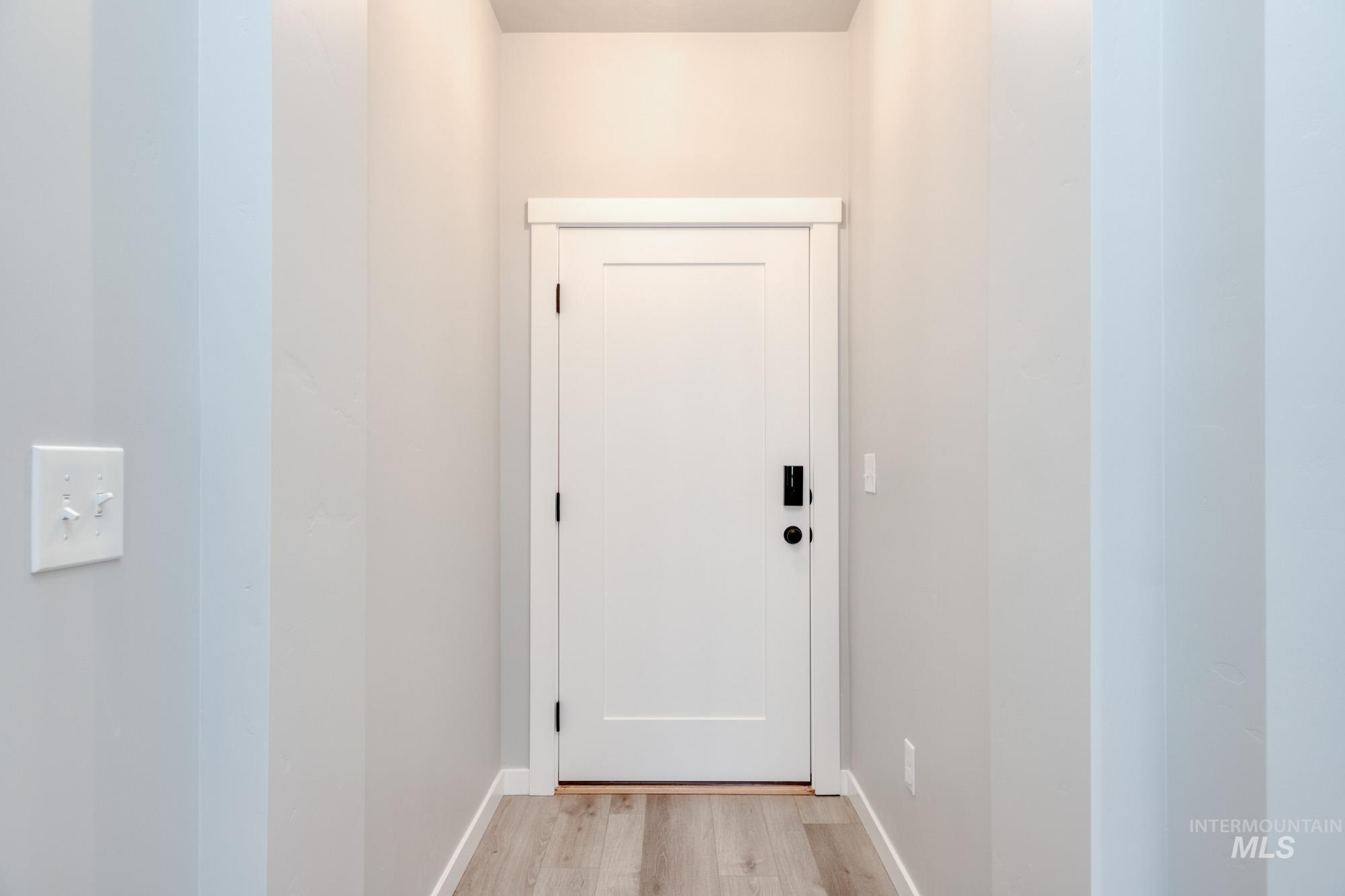 2228 S Border Way, Meridian, Idaho 83642, 3 Bedrooms, 2 Bathrooms, Residential For Sale, Price $419,990,MLS 98978461