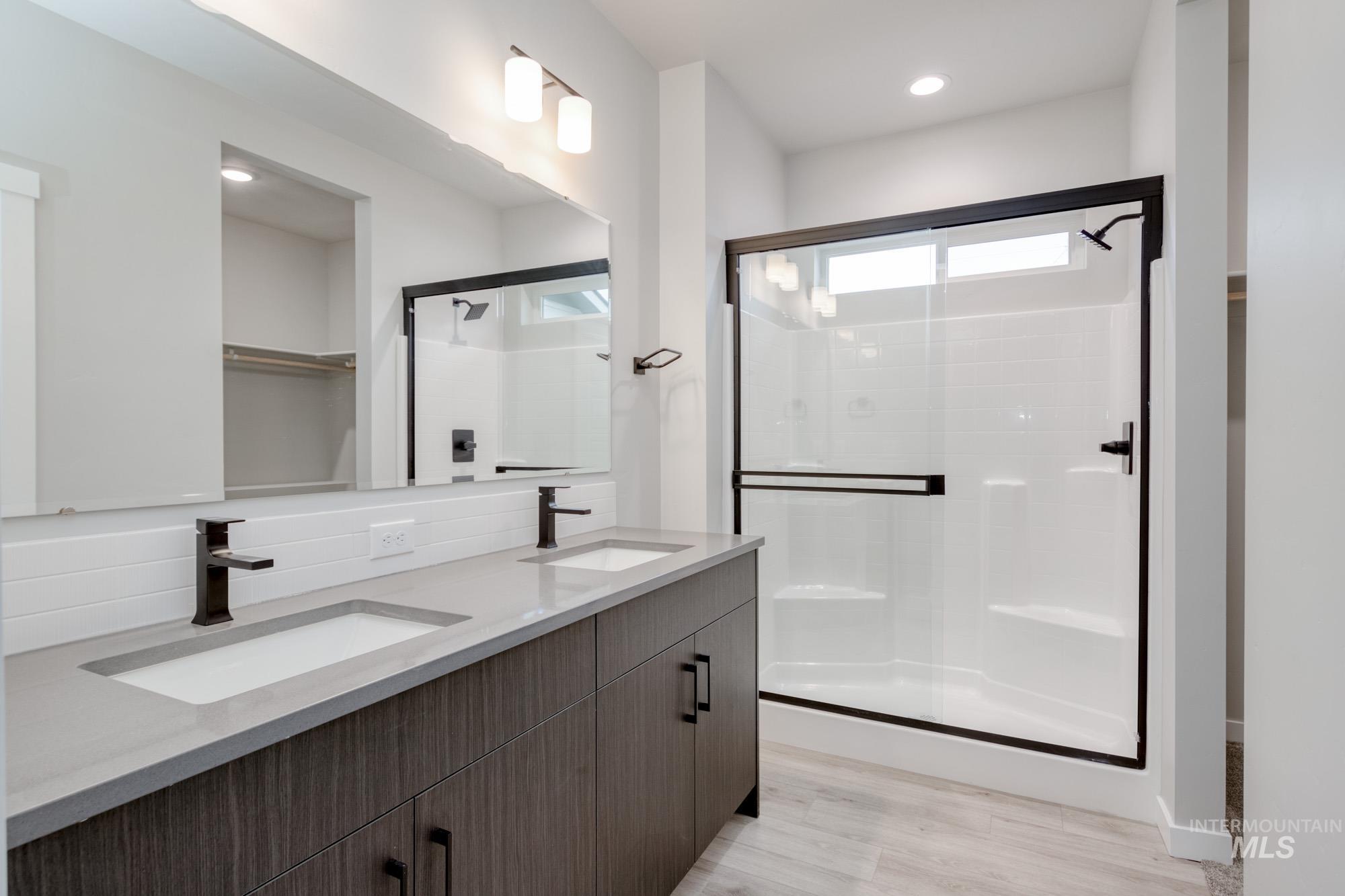 2228 S Border Way, Meridian, Idaho 83642, 3 Bedrooms, 2 Bathrooms, Residential For Sale, Price $419,990,MLS 98978461