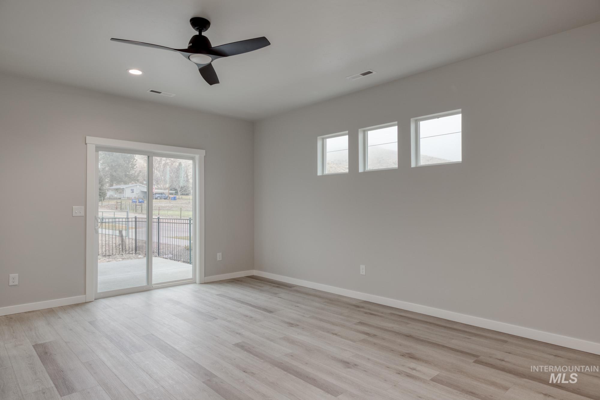 2228 S Border Way, Meridian, Idaho 83642, 3 Bedrooms, 2 Bathrooms, Residential For Sale, Price $419,990,MLS 98978461