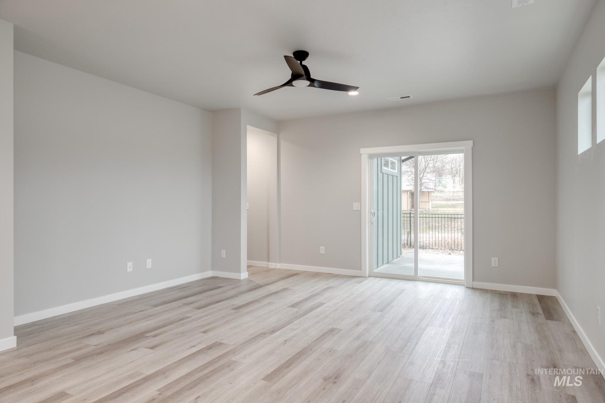 2228 S Border Way, Meridian, Idaho 83642, 3 Bedrooms, 2 Bathrooms, Residential For Sale, Price $419,990,MLS 98978461