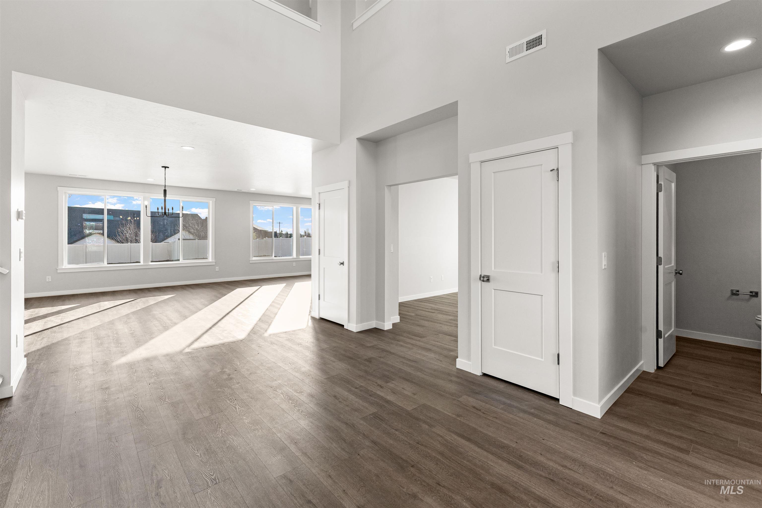 1193 W Cub River Dr, Meridian, Idaho 83642, 5 Bedrooms, 4.5 Bathrooms, Residential For Sale, Price $774,990, 98978463