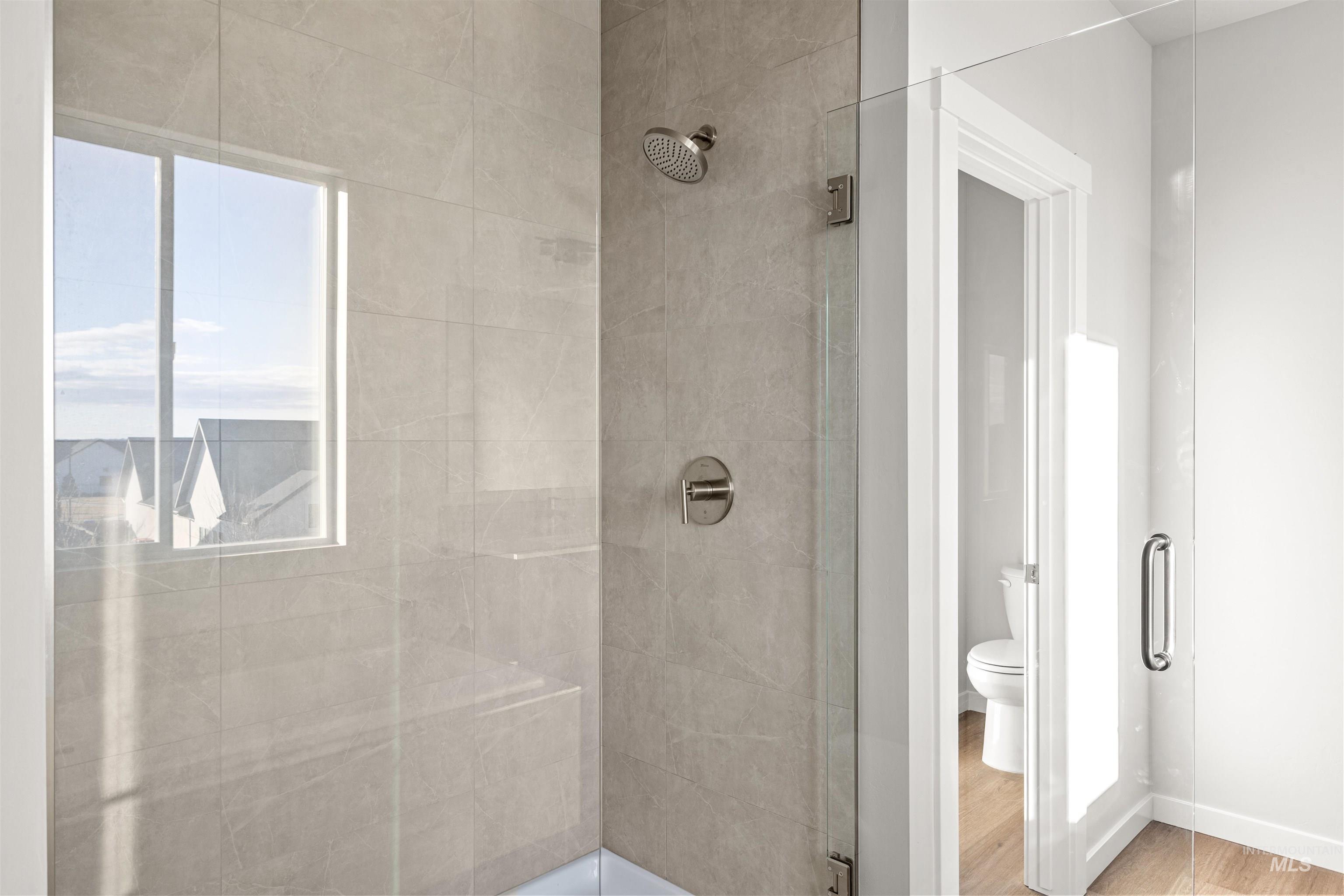 1193 W Cub River Dr, Meridian, Idaho 83642, 5 Bedrooms, 4.5 Bathrooms, Residential For Sale, Price $774,990, 98978463