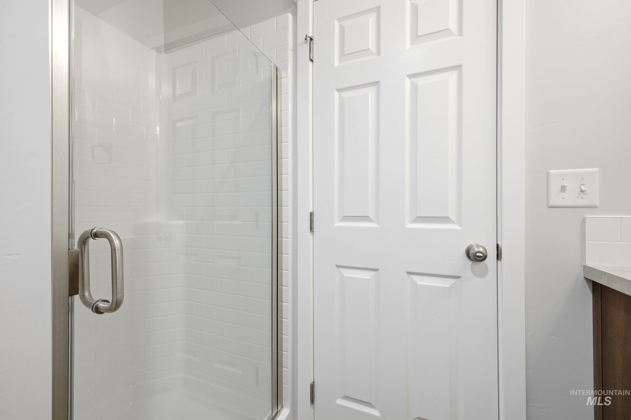 13702 Inman Ct, Caldwell, Idaho 83607, 5 Bedrooms, 3 Bathrooms, Residential For Sale, Price $469,990,MLS 98978465