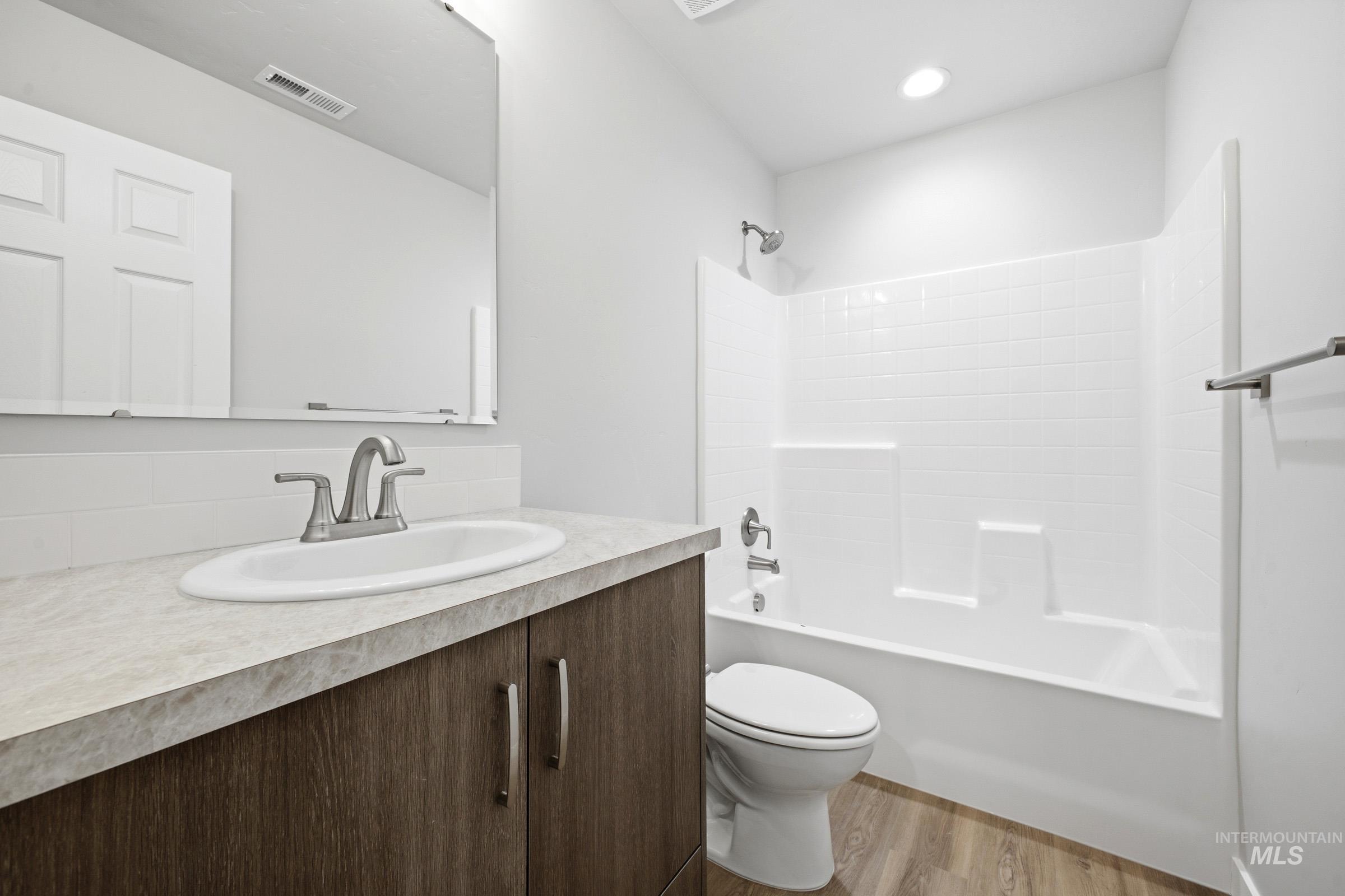 13702 Inman Ct, Caldwell, Idaho 83607, 5 Bedrooms, 3 Bathrooms, Residential For Sale, Price $469,990,MLS 98978465