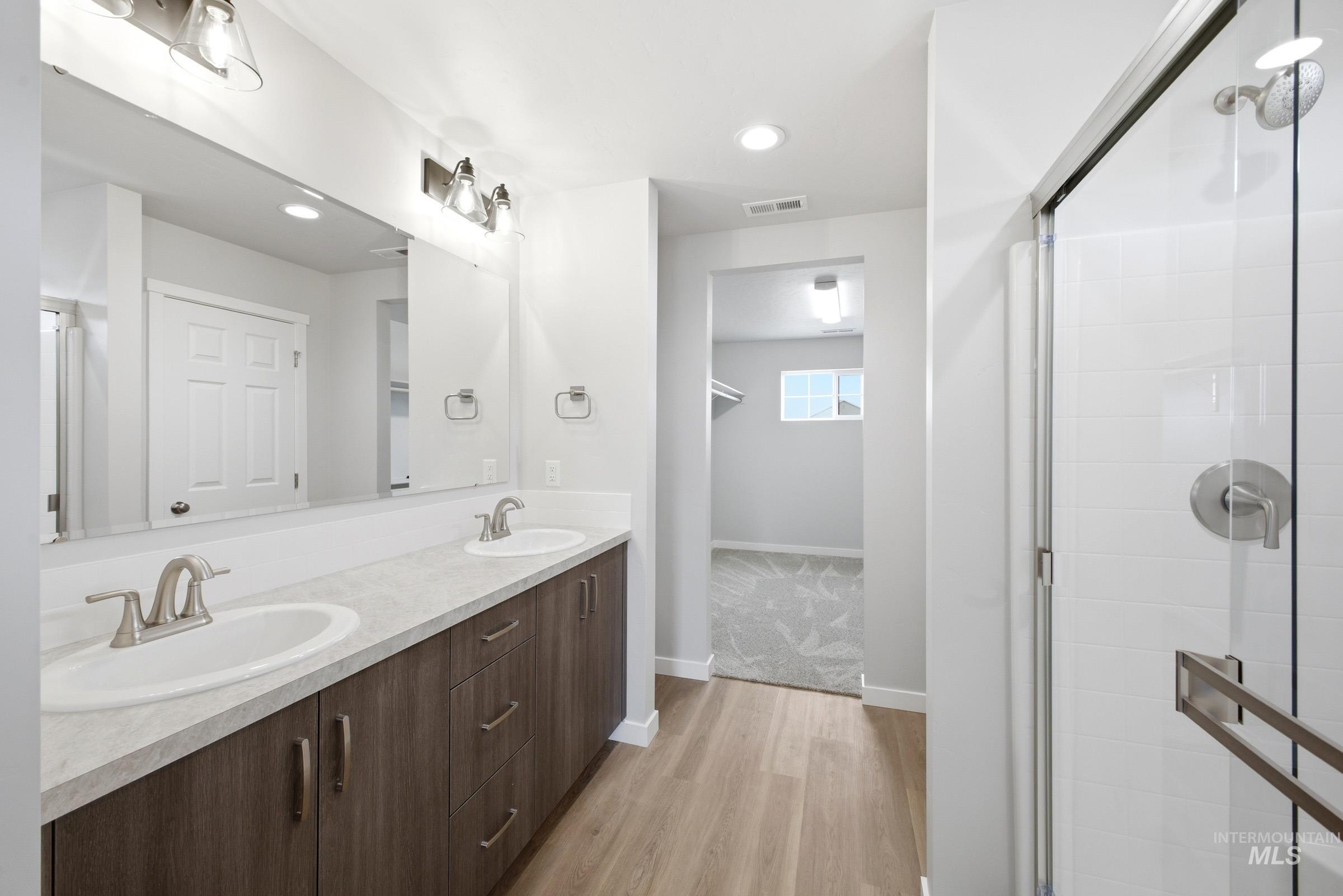 13702 Inman Ct, Caldwell, Idaho 83607, 5 Bedrooms, 3 Bathrooms, Residential For Sale, Price $469,990,MLS 98978465