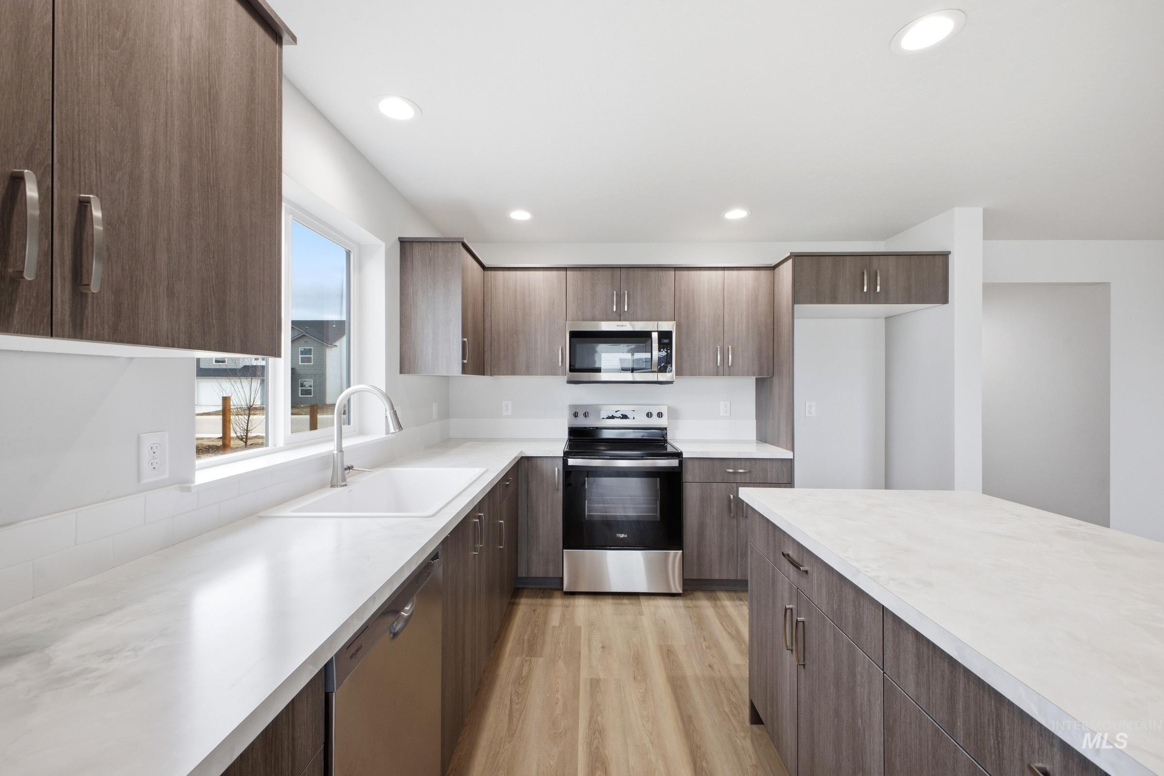 13702 Inman Ct, Caldwell, Idaho 83607, 5 Bedrooms, 3 Bathrooms, Residential For Sale, Price $469,990,MLS 98978465