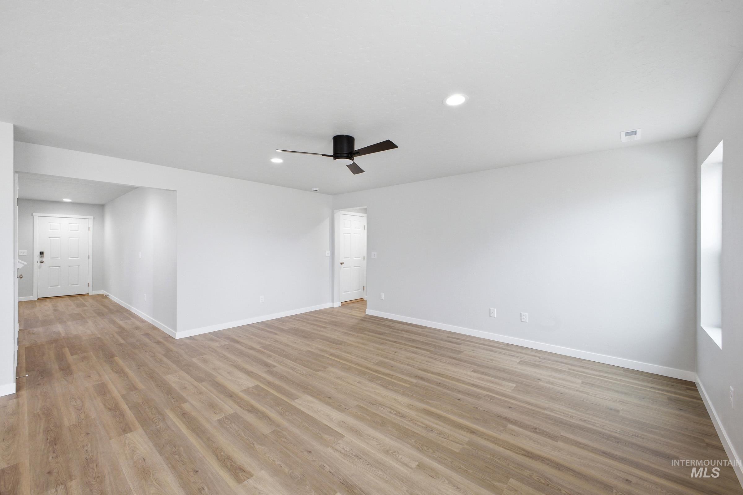 13702 Inman Ct, Caldwell, Idaho 83607, 5 Bedrooms, 3 Bathrooms, Residential For Sale, Price $469,990,MLS 98978465