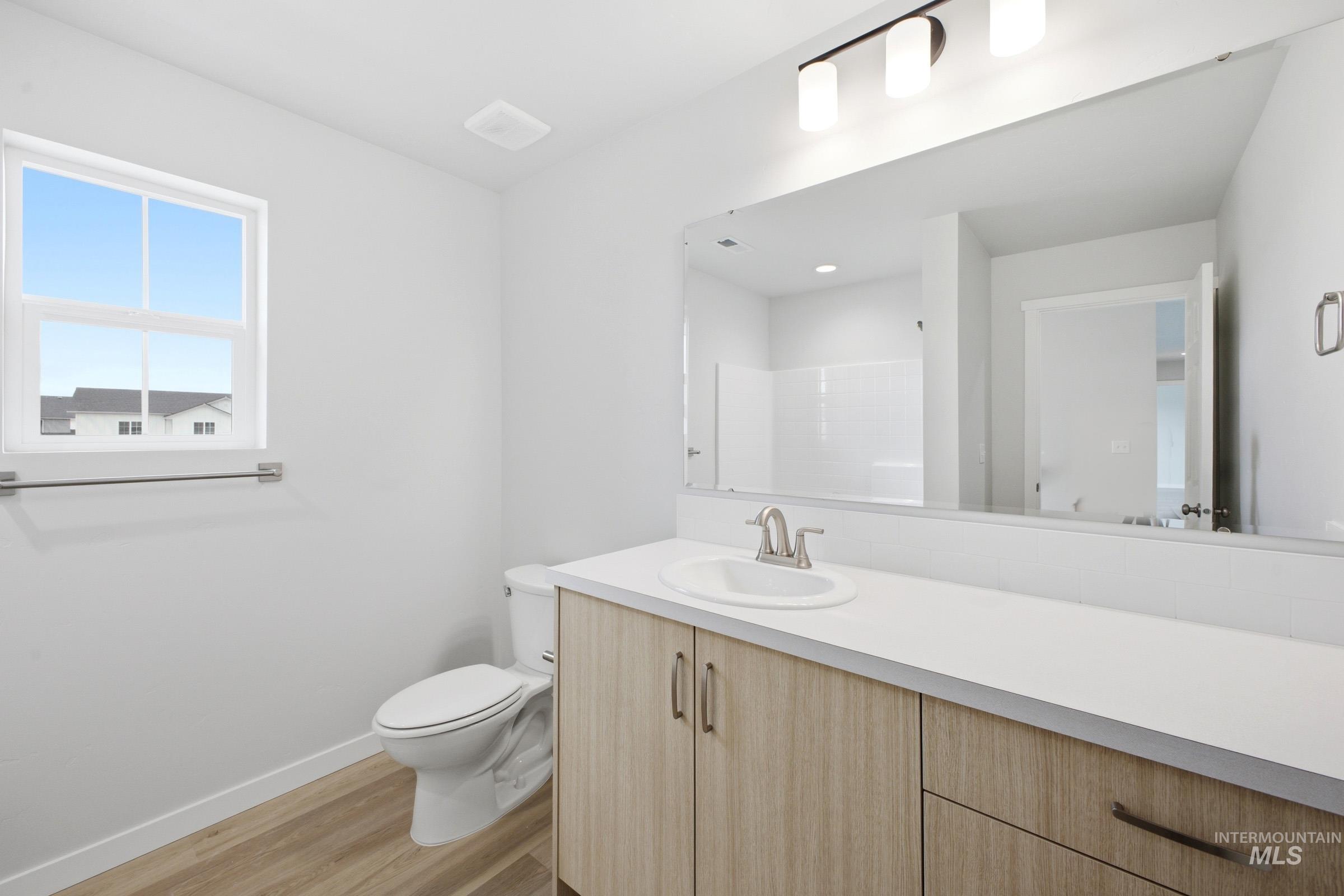 13718 Inman Ct, Caldwell, Idaho 83607, 3 Bedrooms, 2.5 Bathrooms, Residential For Sale, Price $444,990,MLS 98978467