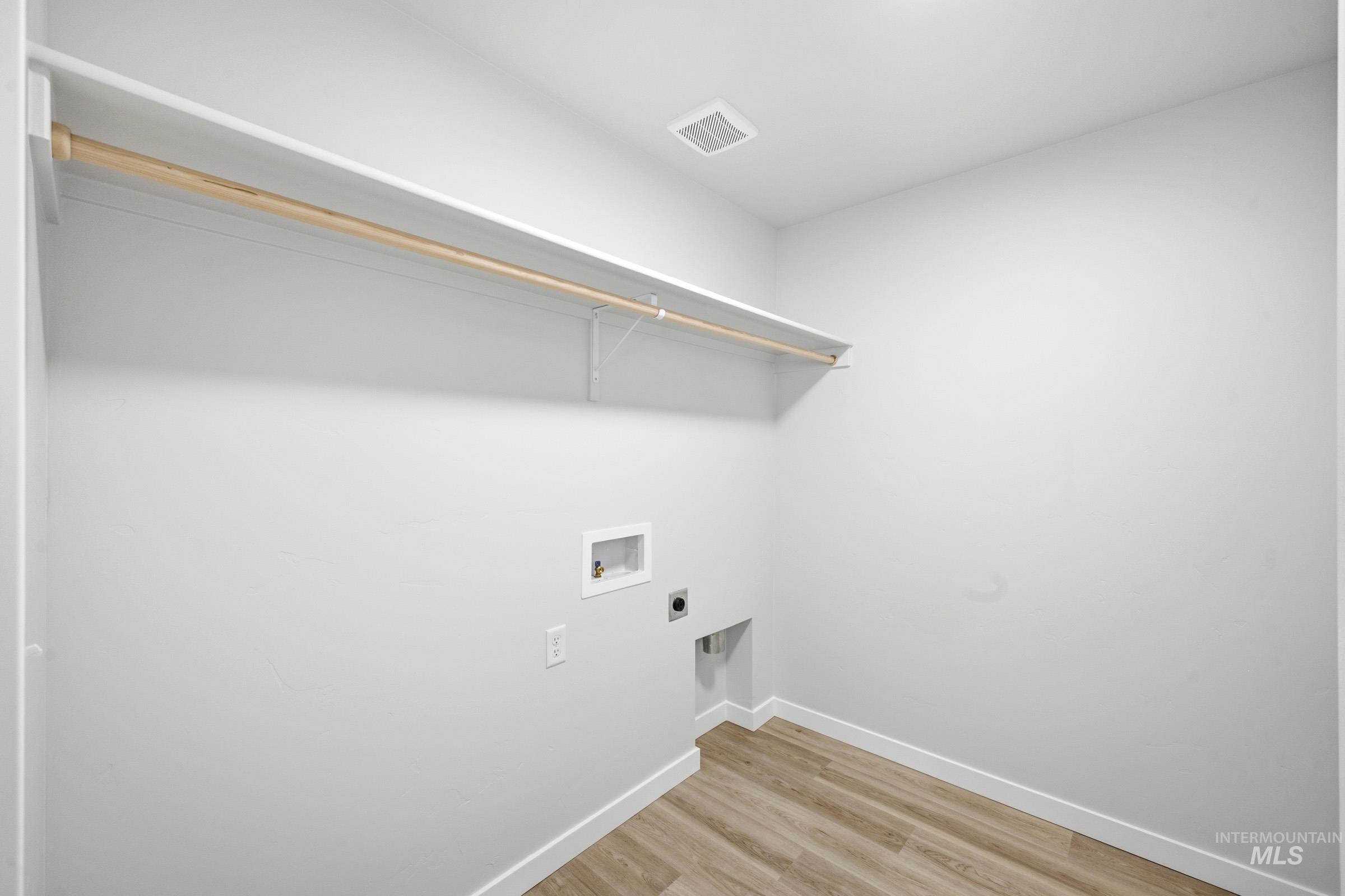 13718 Inman Ct, Caldwell, Idaho 83607, 3 Bedrooms, 2.5 Bathrooms, Residential For Sale, Price $444,990,MLS 98978467