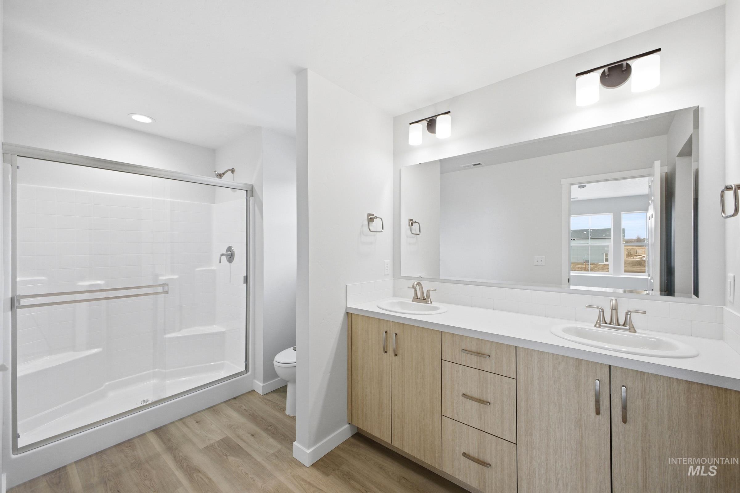 13718 Inman Ct, Caldwell, Idaho 83607, 3 Bedrooms, 2.5 Bathrooms, Residential For Sale, Price $444,990,MLS 98978467