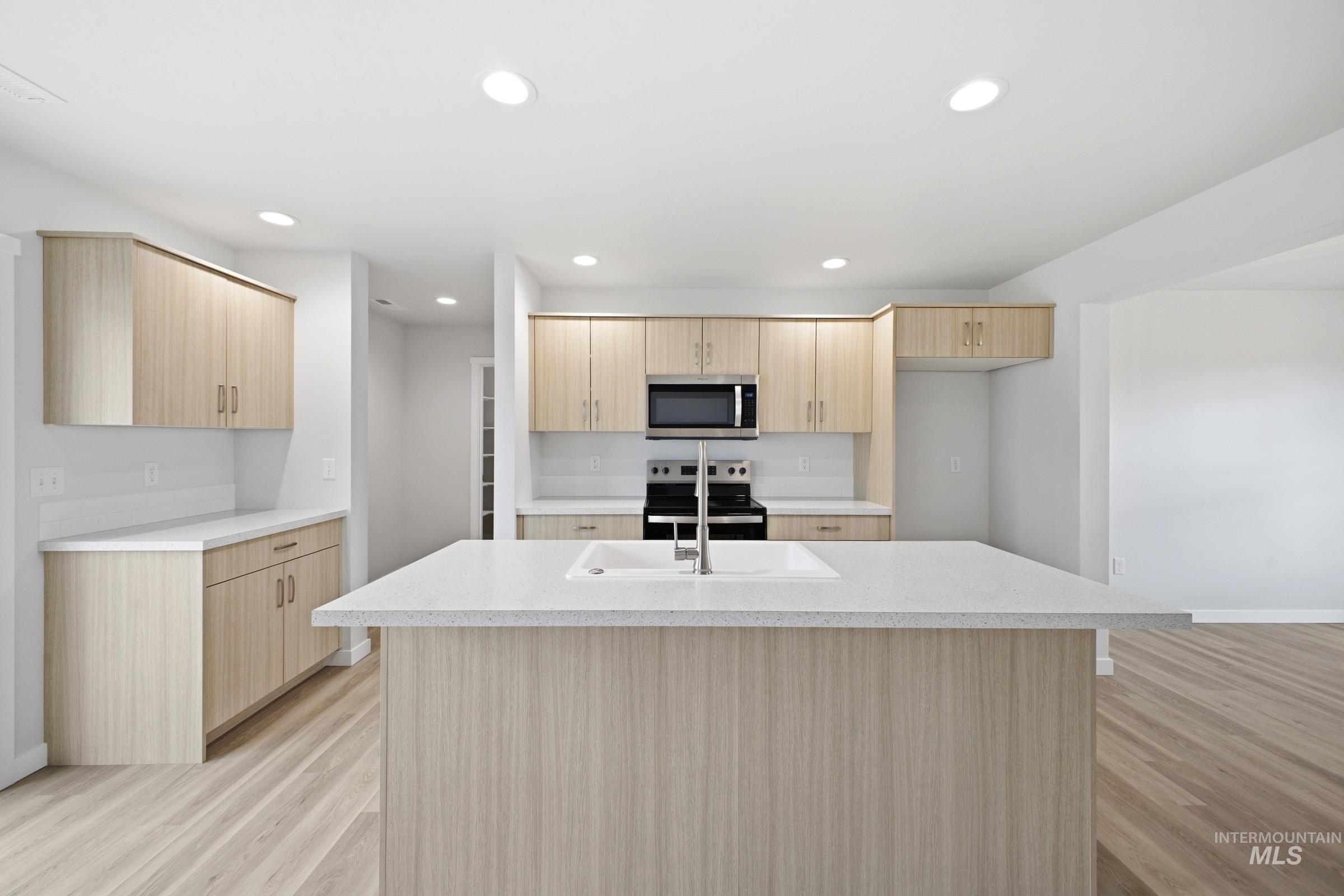 13718 Inman Ct, Caldwell, Idaho 83607, 3 Bedrooms, 2.5 Bathrooms, Residential For Sale, Price $444,990,MLS 98978467