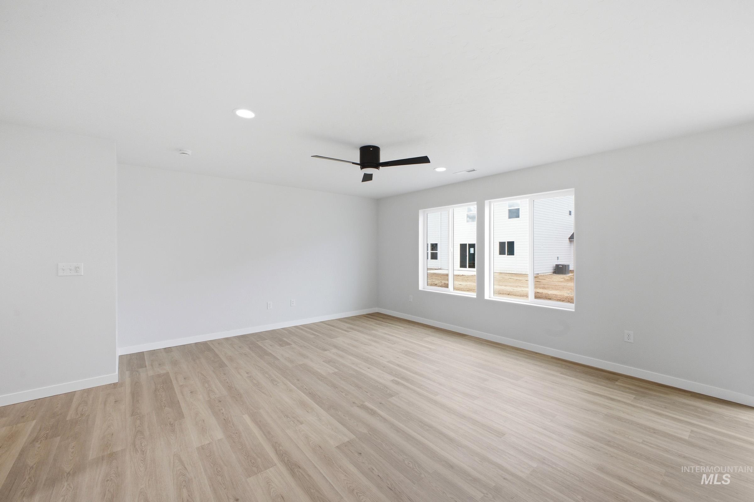 13718 Inman Ct, Caldwell, Idaho 83607, 3 Bedrooms, 2.5 Bathrooms, Residential For Sale, Price $444,990,MLS 98978467