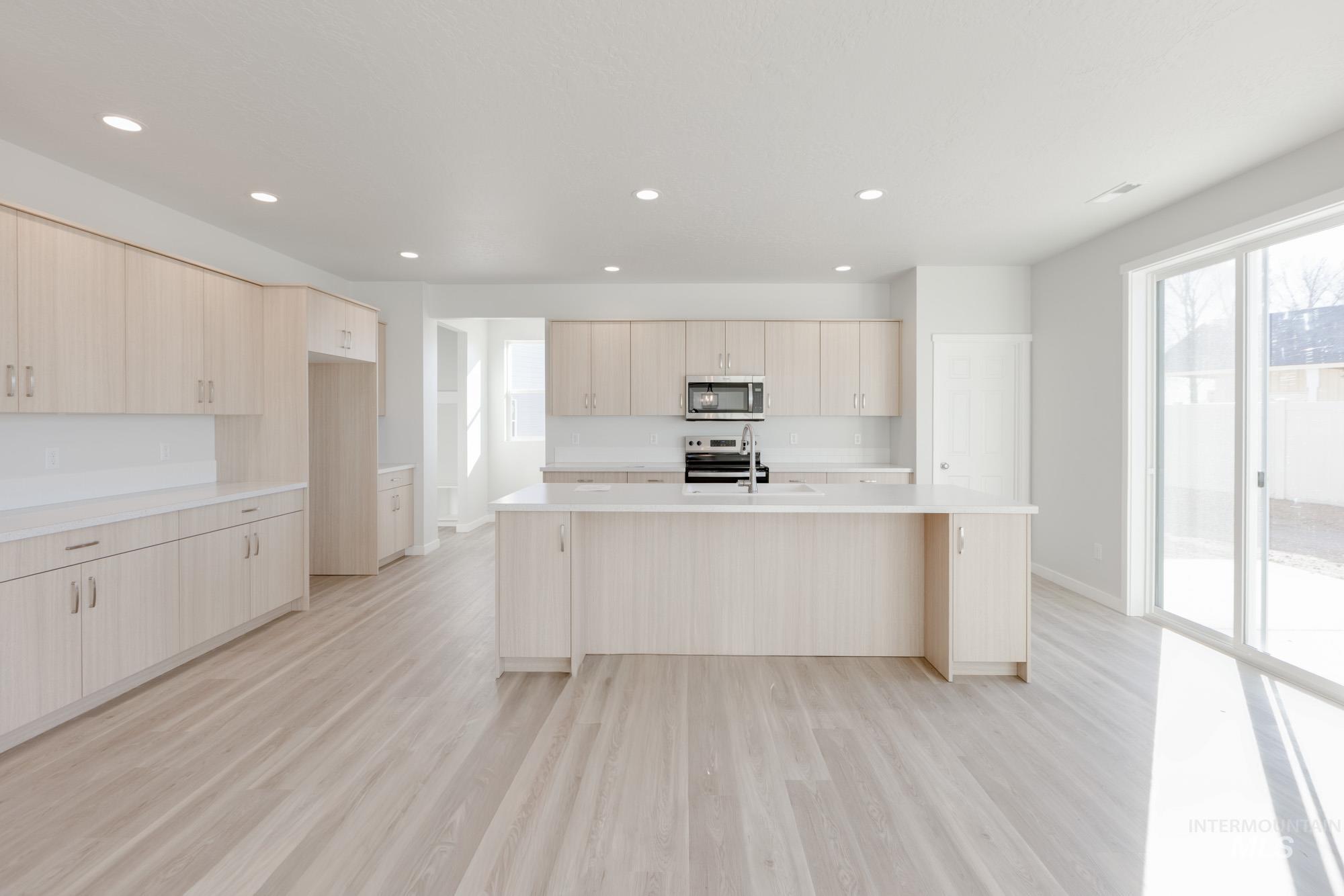 13672 Redway Ct, Caldwell, Idaho 83607, 5 Bedrooms, 4.5 Bathrooms, Residential For Sale, Price $669,990, 98978468