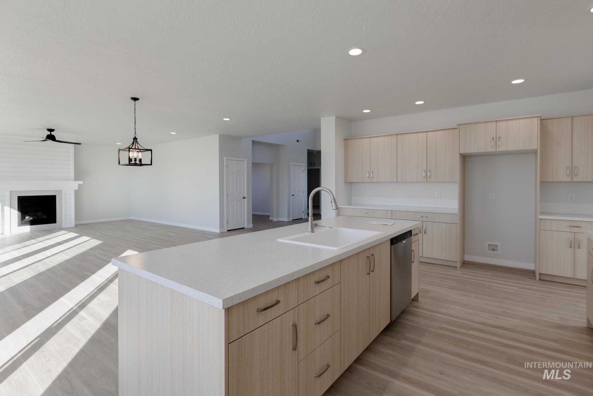 13672 Redway Ct, Caldwell, Idaho 83607, 5 Bedrooms, 4.5 Bathrooms, Residential For Sale, Price $669,990, 98978468