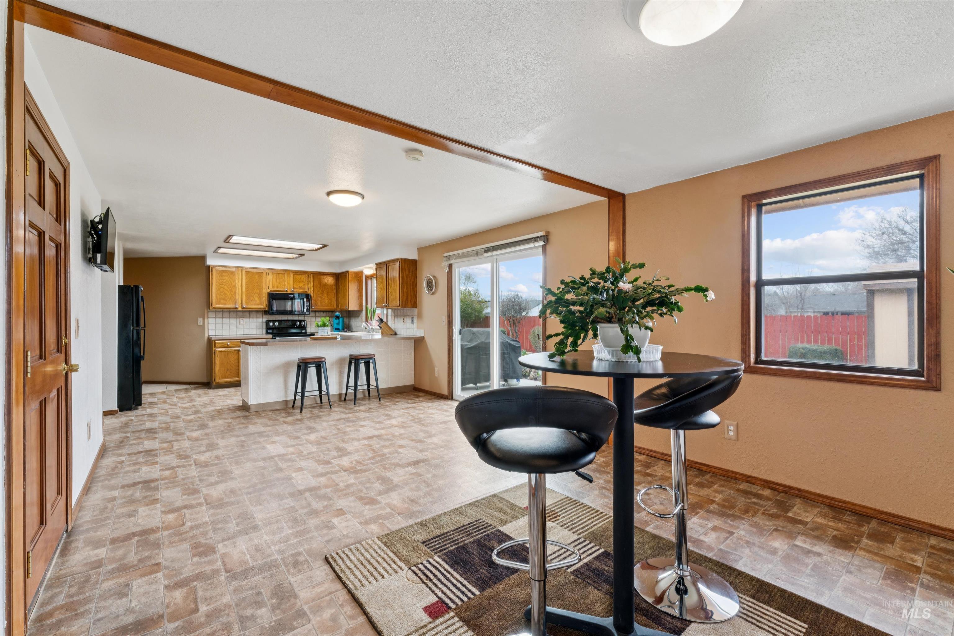 4789 N Bluegrass Ave, Boise, Idaho 83703, 3 Bedrooms, 2 Bathrooms, Residential For Sale, Price $450,000,MLS 98978469