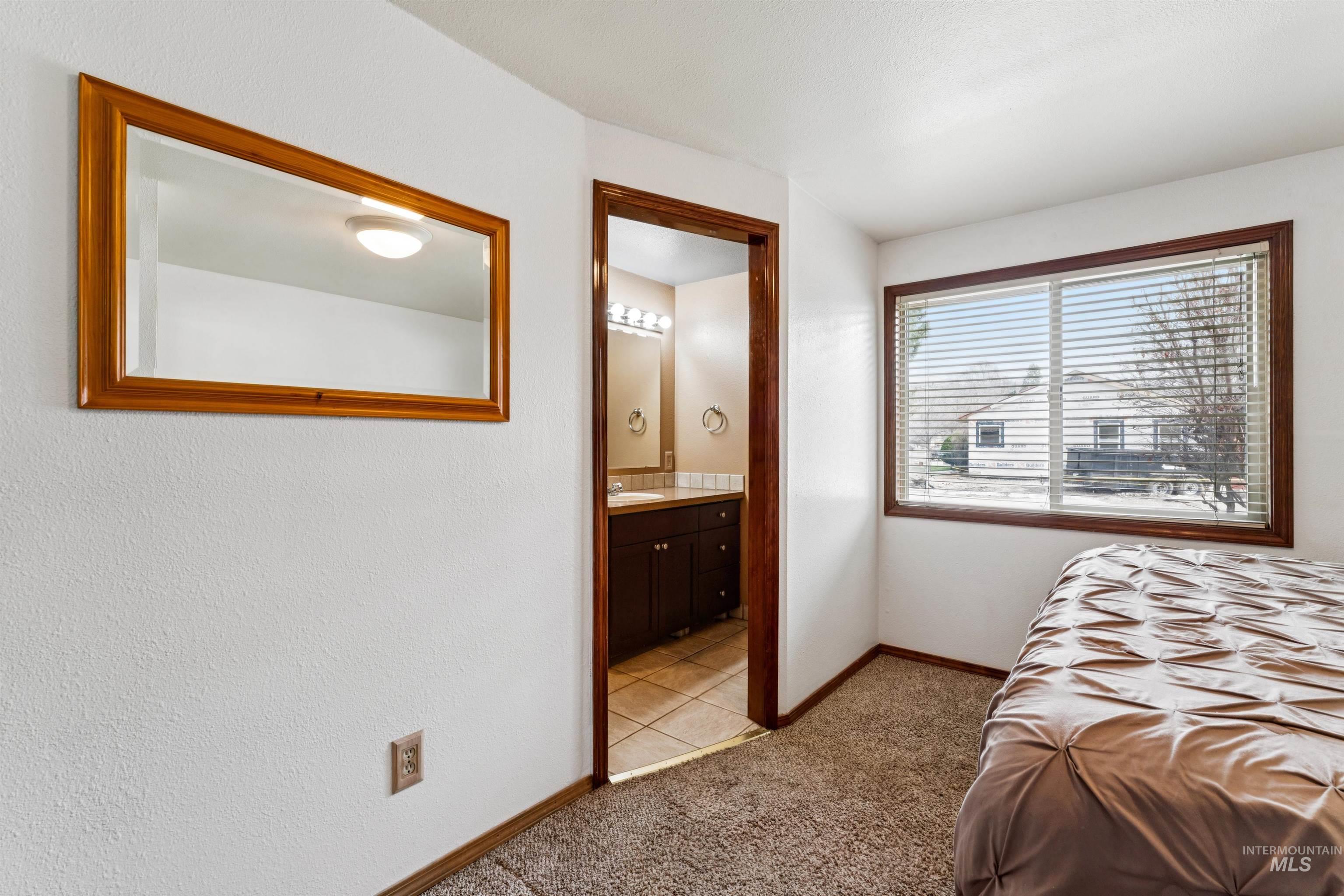 4789 N Bluegrass Ave, Boise, Idaho 83703, 3 Bedrooms, 2 Bathrooms, Residential For Sale, Price $450,000,MLS 98978469