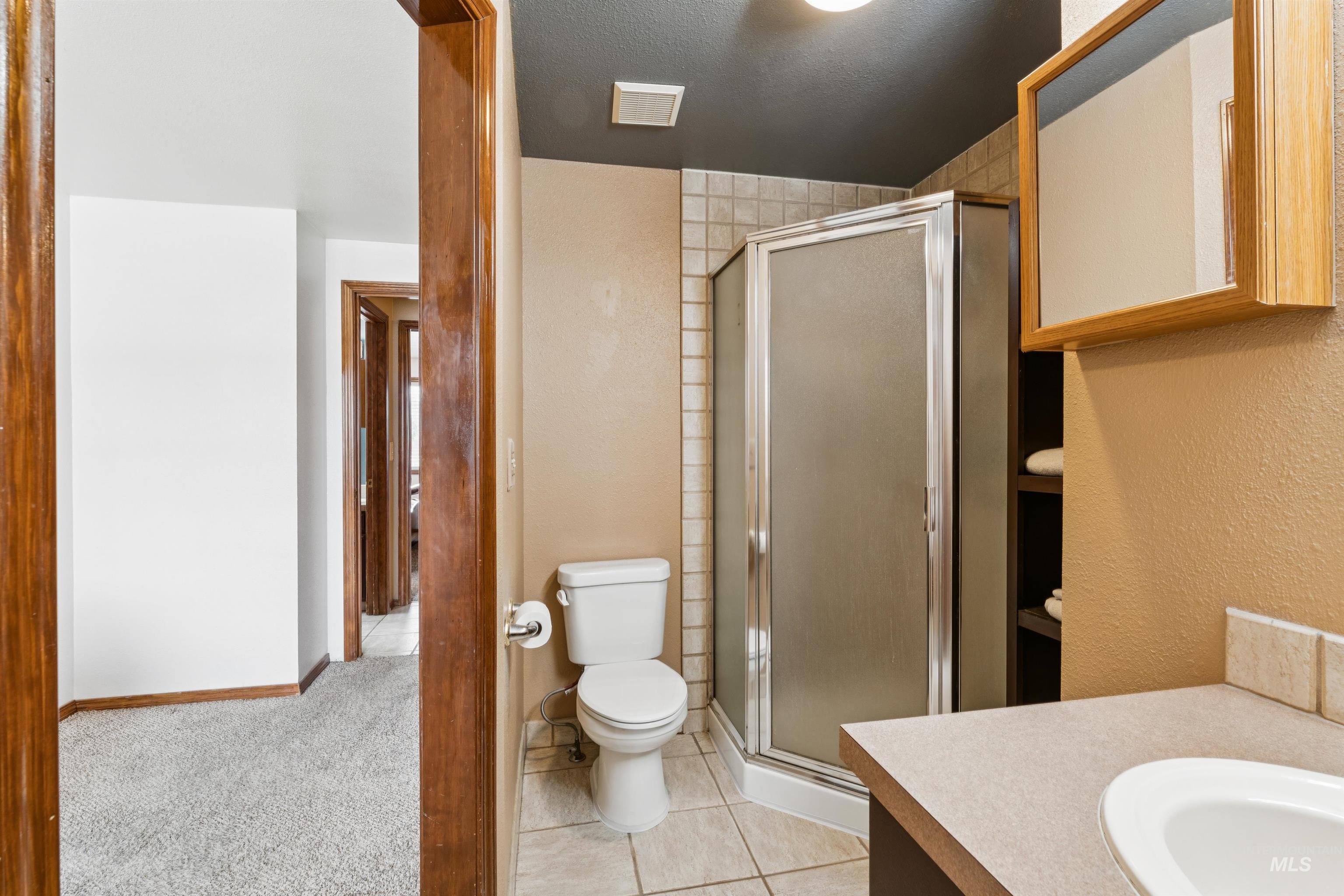 4789 N Bluegrass Ave, Boise, Idaho 83703, 3 Bedrooms, 2 Bathrooms, Residential For Sale, Price $450,000,MLS 98978469